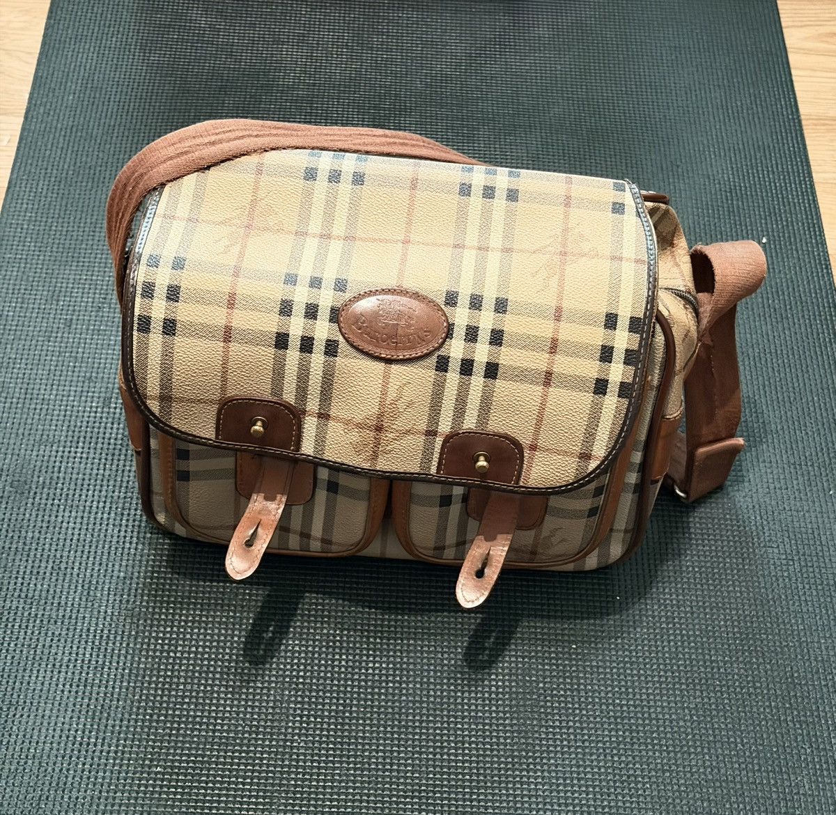 Burberry Bag Burberry Beige Size 46 - 1 Thumbnail