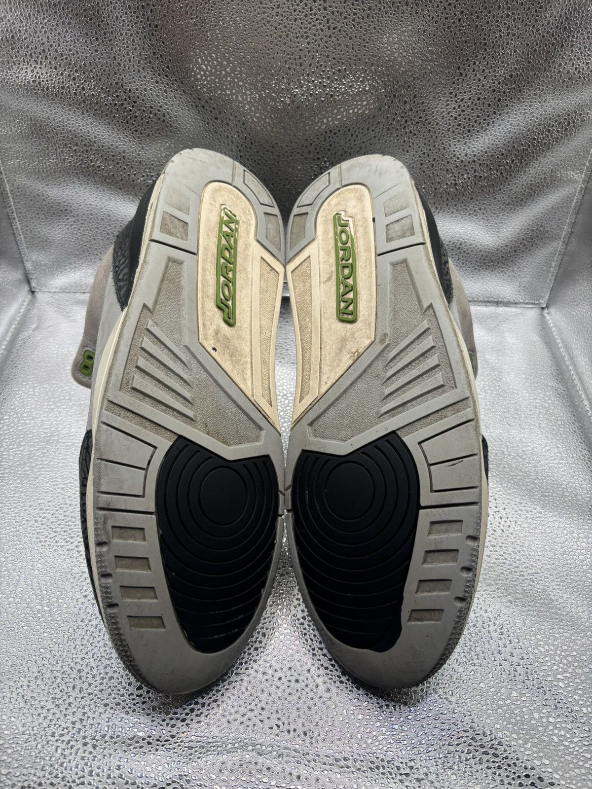 Jordan Brand Air Jordan 3 chlorophyll Size US 14 / EU 47 - 3 Thumbnail