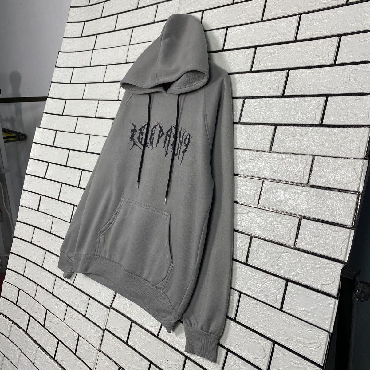 Japanese Brand Punk Design Hoodie Big Logo Romwe Issey Miyake Size US L / EU 52-54 / 3 - 3 Thumbnail