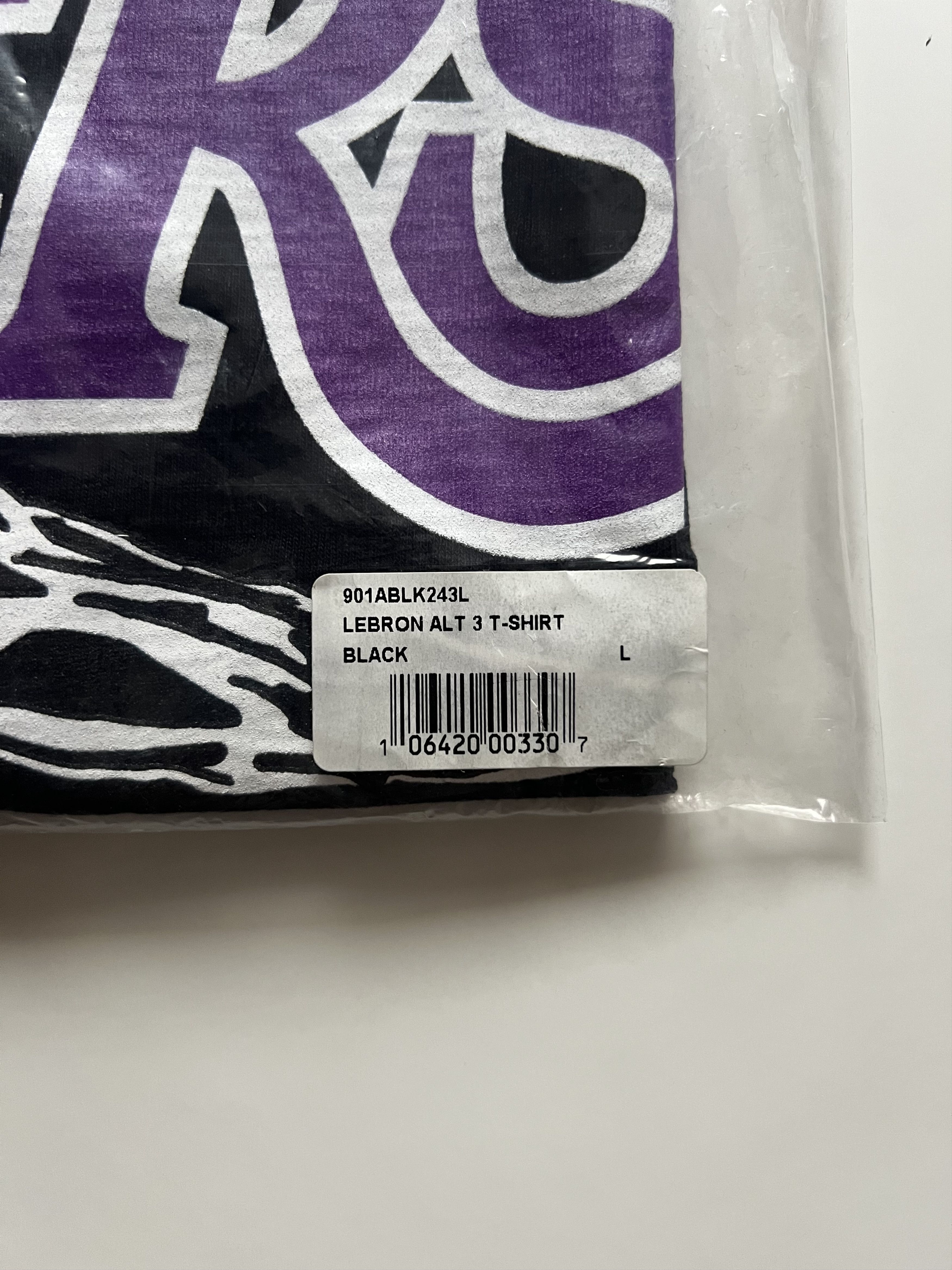 NBA × Warren Lotas Authentic Warren Lotas Lebron James Alt 3 T-Shirt Black RARE Size US L / EU 52-54 / 3 - 5 Thumbnail