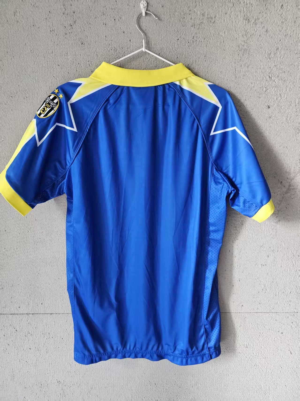 Other Juventus Jersey 1995 1997 Size US XL / EU 56 / 4 - 5 Thumbnail