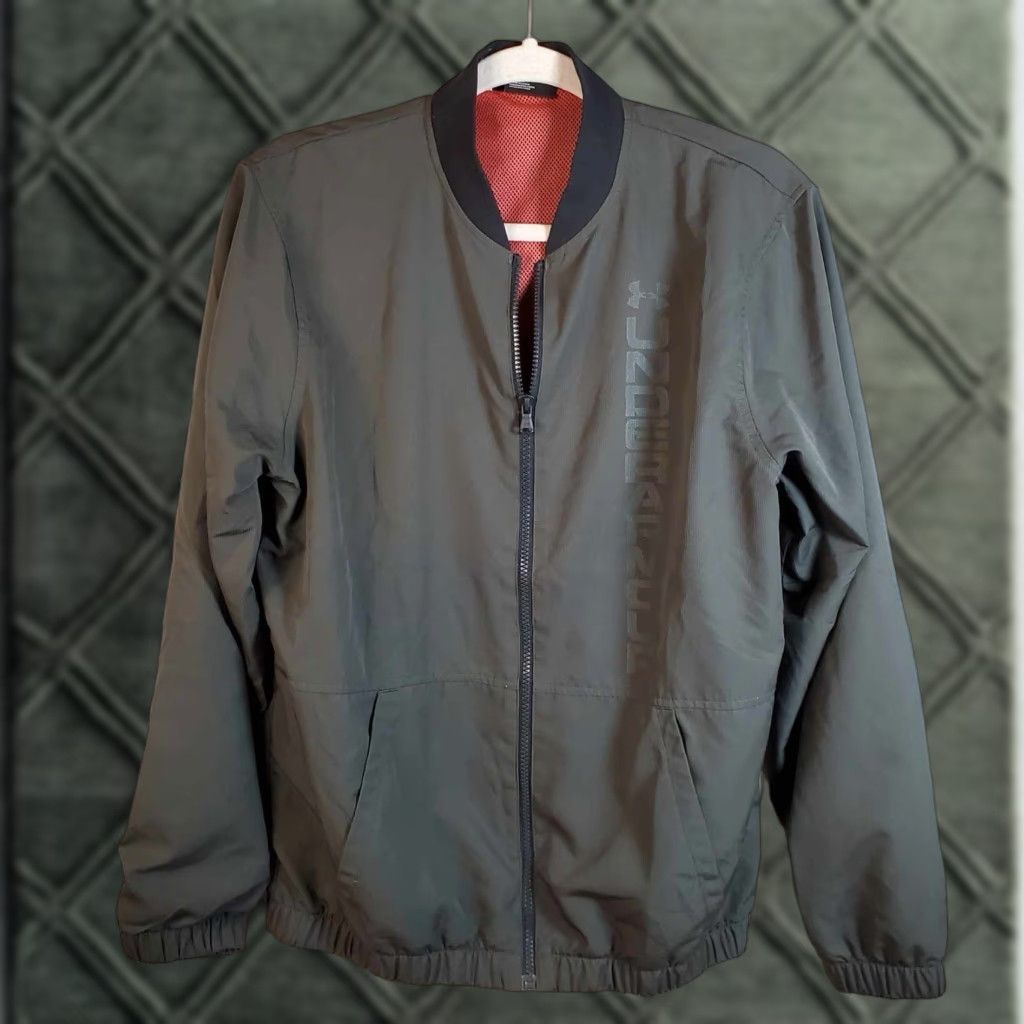 Under Armour Under Armour Jacket Mens Full Zip Bomber Ripstop Top Gun Lightweight S Army Multicolor Size US S / EU 44-46 / 1 - 1 Thumbnail