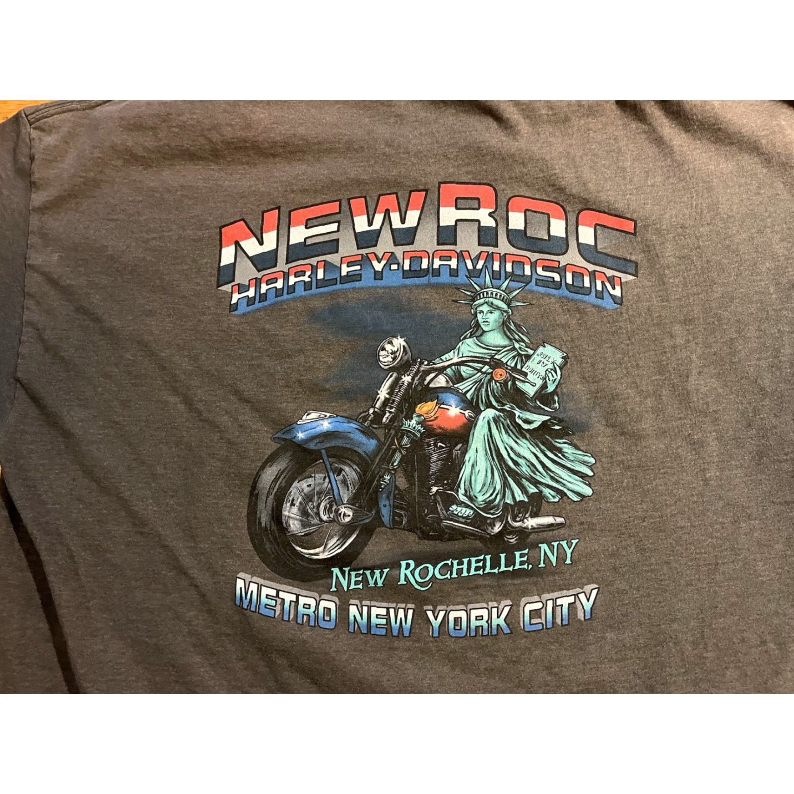 Harley Davidson VINTAGE Harley-Davidson New York Statue Of Liberty Shirt Men’s XL Gray Logo Graphic Print Short Sleeve Crew Neck USA 2000s Mens Size US XL / EU 56 / 4 - 7 Thumbnail