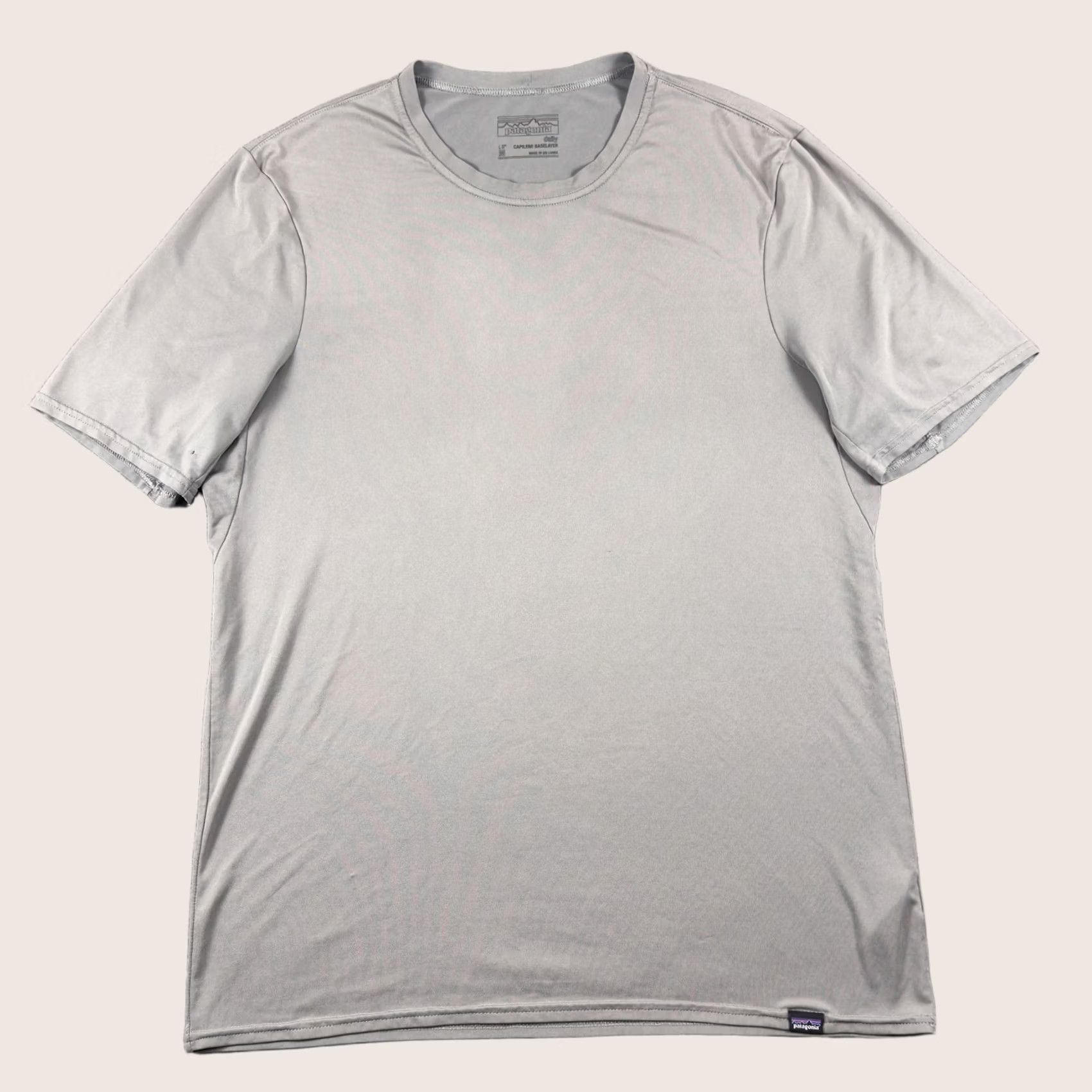 Patagonia Patagonia Capilene Daily Shirt Mens Medium Gray Short Sleeve Base Layer Tee Size US M / EU 48-50 / 2 - 1 Thumbnail