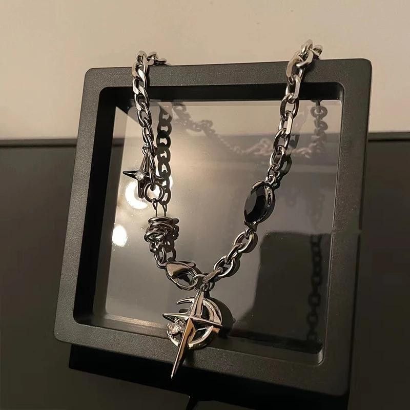 Vintage Style Star & Moon Pendant Necklace Size ONE SIZE - 3 Thumbnail