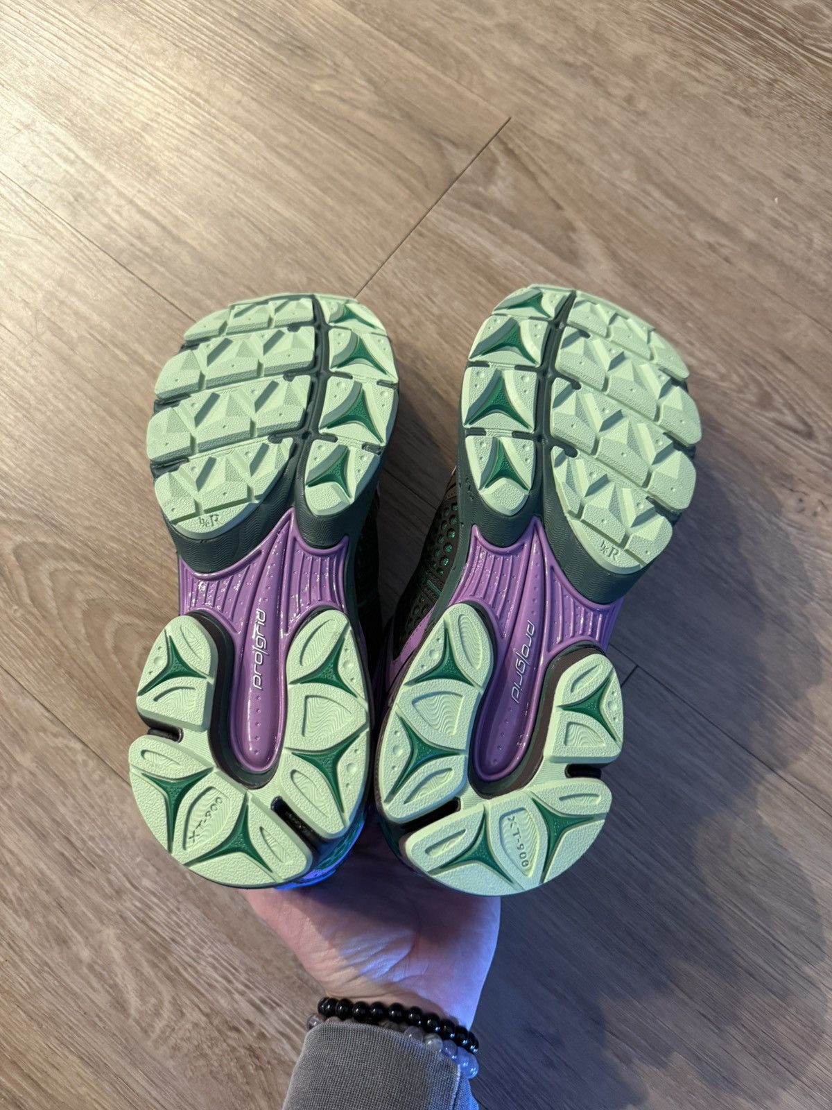 Saucony Jae Tips x Saucony “Flowers Grow Uptown” Size US 11.5 / EU 44-45 - 6 Thumbnail