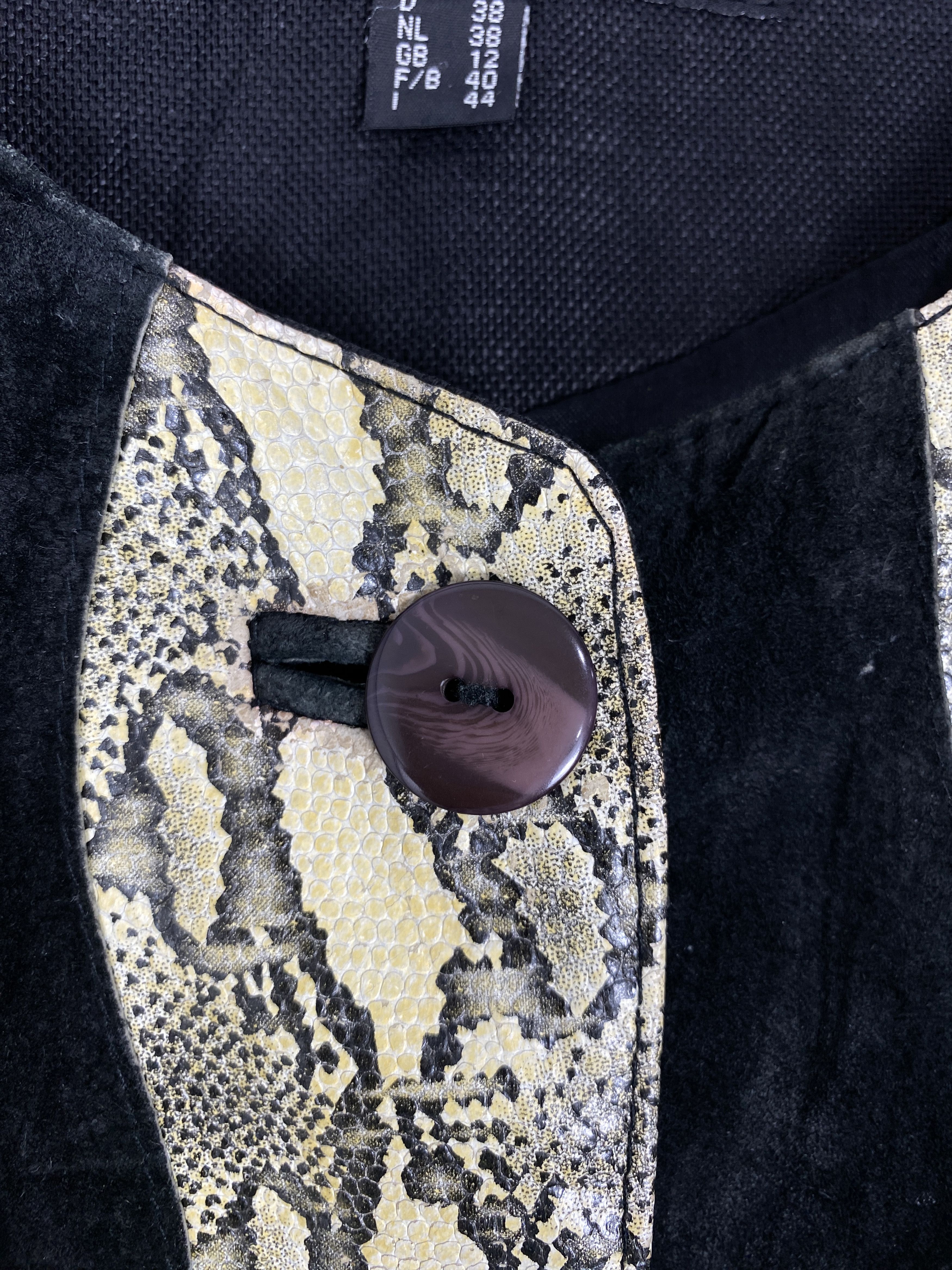 Vintage Vintage Giorgio Mobiani Snake Leather Jacket K0171 Size US M / EU 48-50 / 2 - 4 Thumbnail
