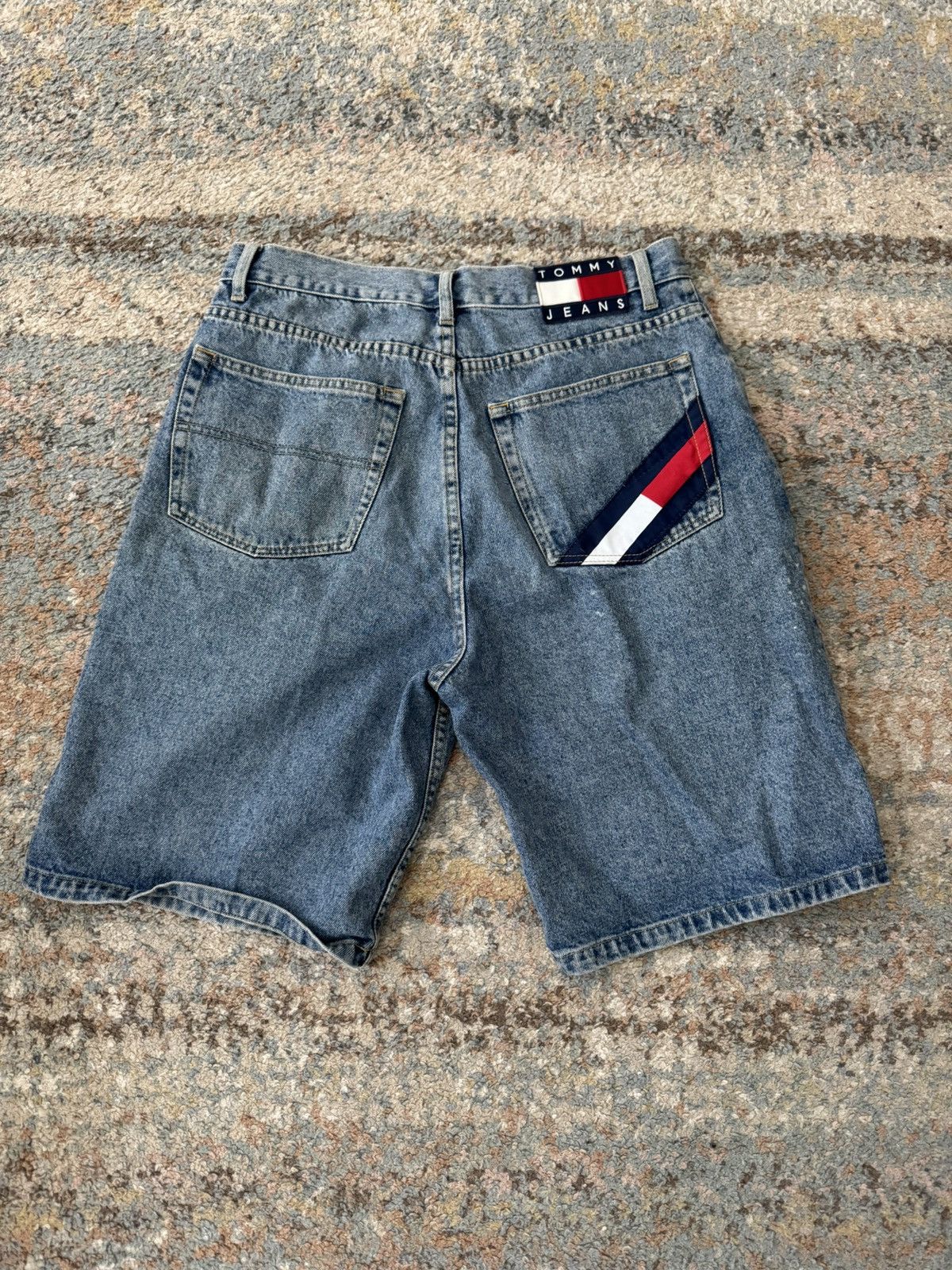 Tommy Hilfiger Tommy Hilfiger Relaxed Carpenter Denim Jean Shorts 34 Baggy Size US 34 / EU 50 - 1 Thumbnail