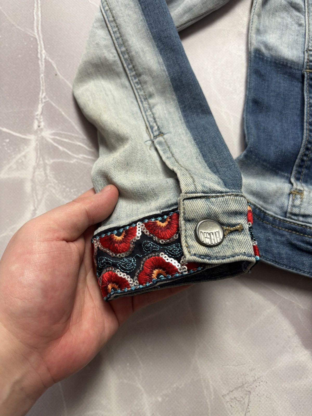 Desigual DESIGUAL DISNEY MICKEY MOUSE Denim Jacket Distressed Size M / US 6-8 / IT 42-44 - 11 Thumbnail