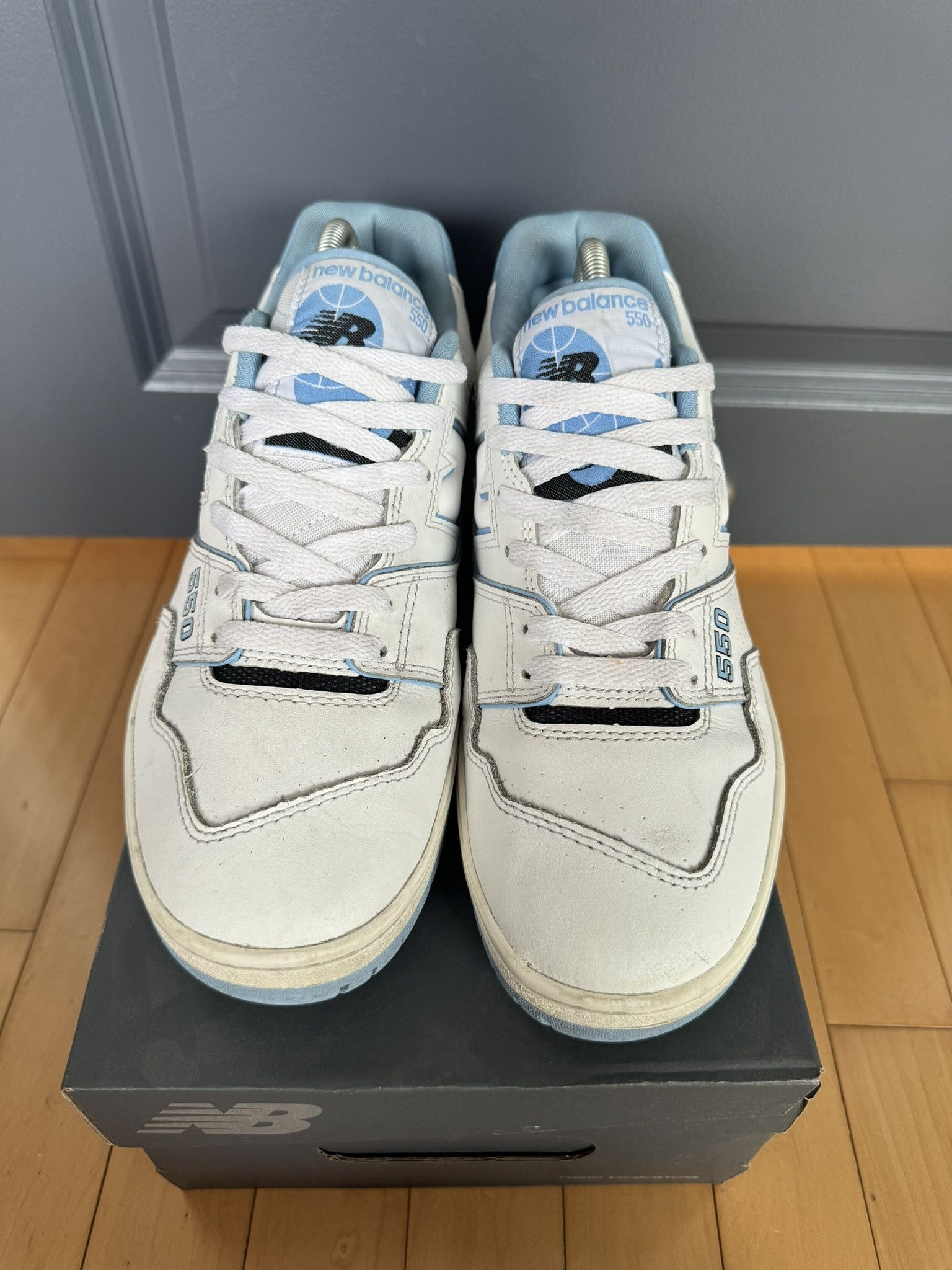 New Balance New Balance 550 UNC University Blue Size US 9.5 / EU 42-43 - 2 Thumbnail