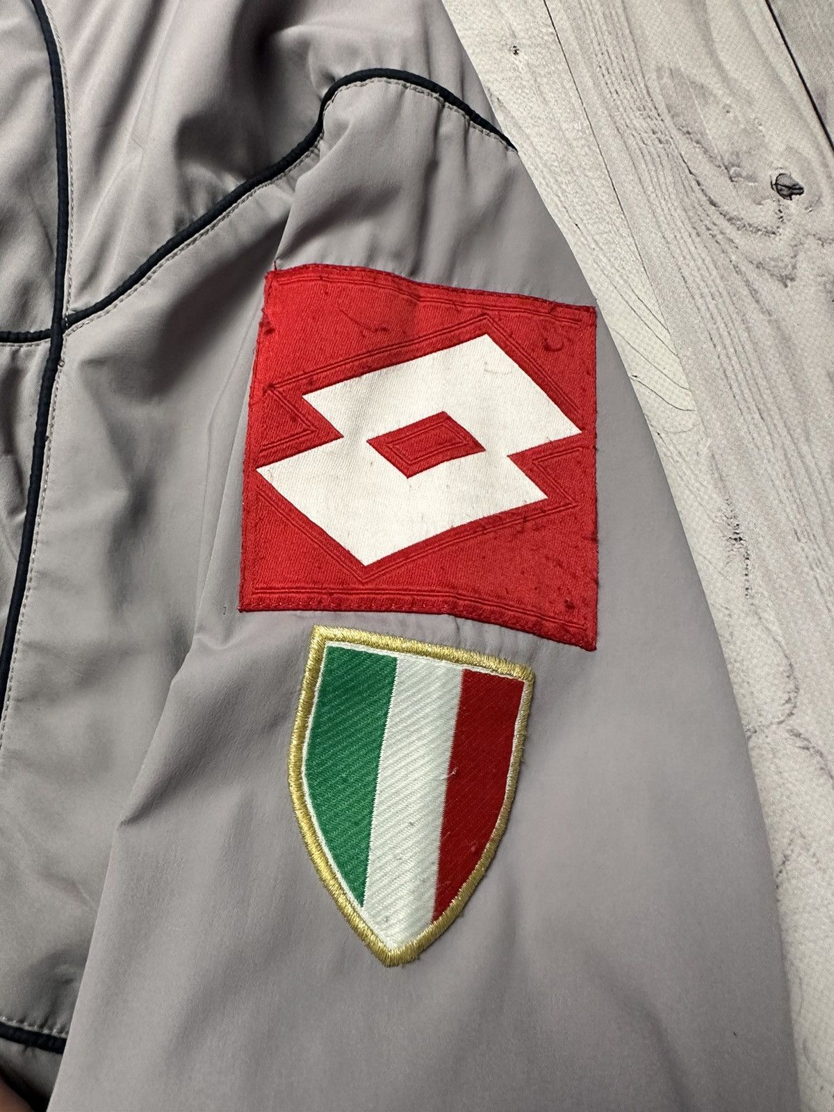Lotto Sport × Vintage Vintage lotto Juventus soccer track jacket size XXL Size US XXL / EU 58 / 5 - 6 Thumbnail