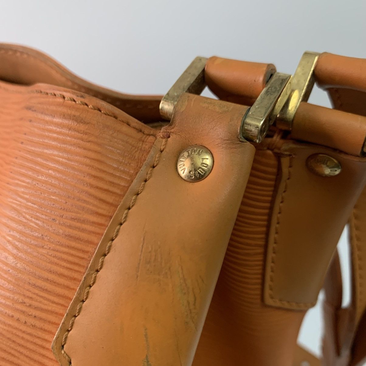Louis Vuitton Louis Vuitton Epi Leather Bucket Bag Size ONE SIZE - 9 Thumbnail