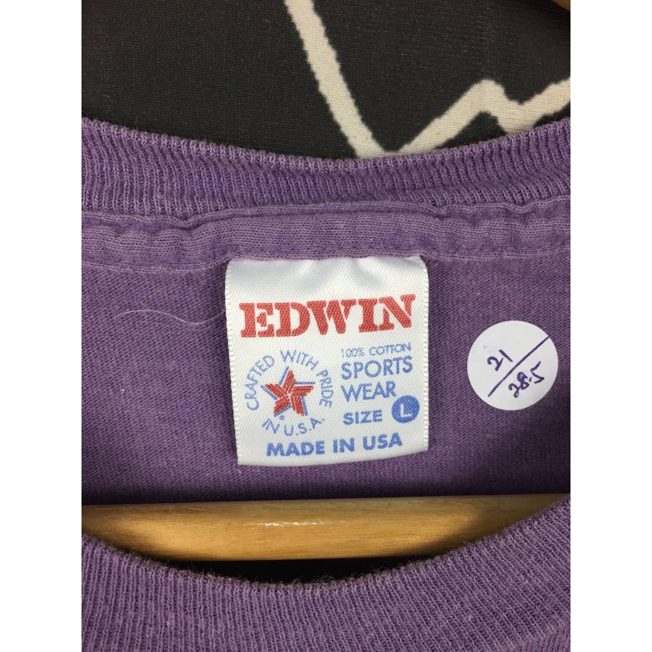 Edwin × Japanese Brand × Vintage Edwin Sportswear Made In Usa Snow Lion Graphic Tee Size US L / EU 52-54 / 3 - 15 Thumbnail