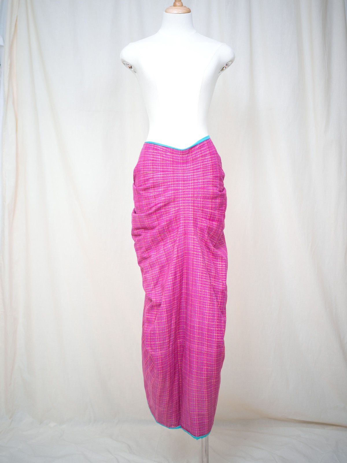 Junya Watanabe Junya Watanabe | SS1997 Magenta Glossy Skirt Size 26" / US 2 / IT 38 - 8 Thumbnail