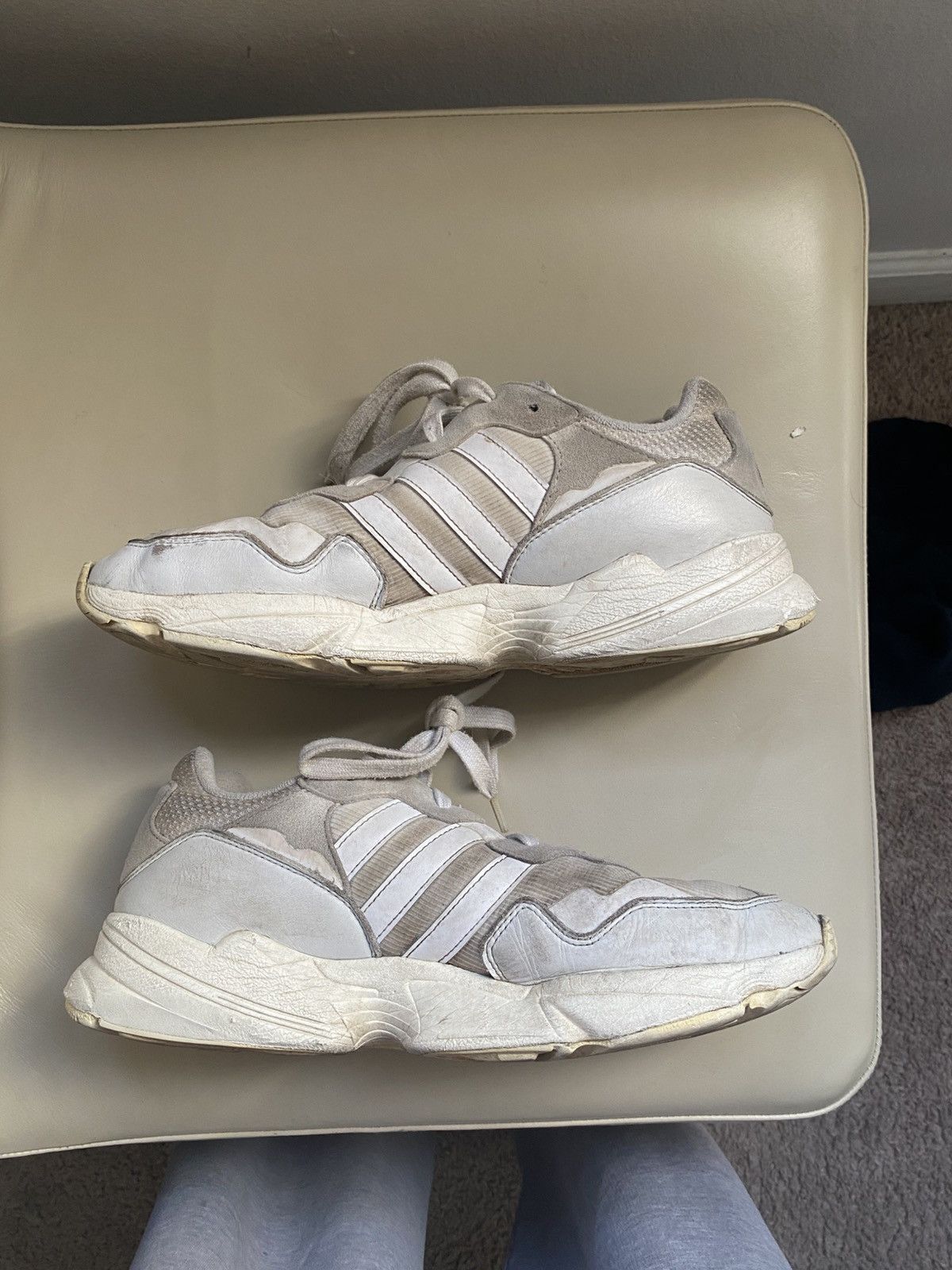 Adidas White Adidas Sneakers Size US 9.5 / EU 42-43 - 2 Thumbnail