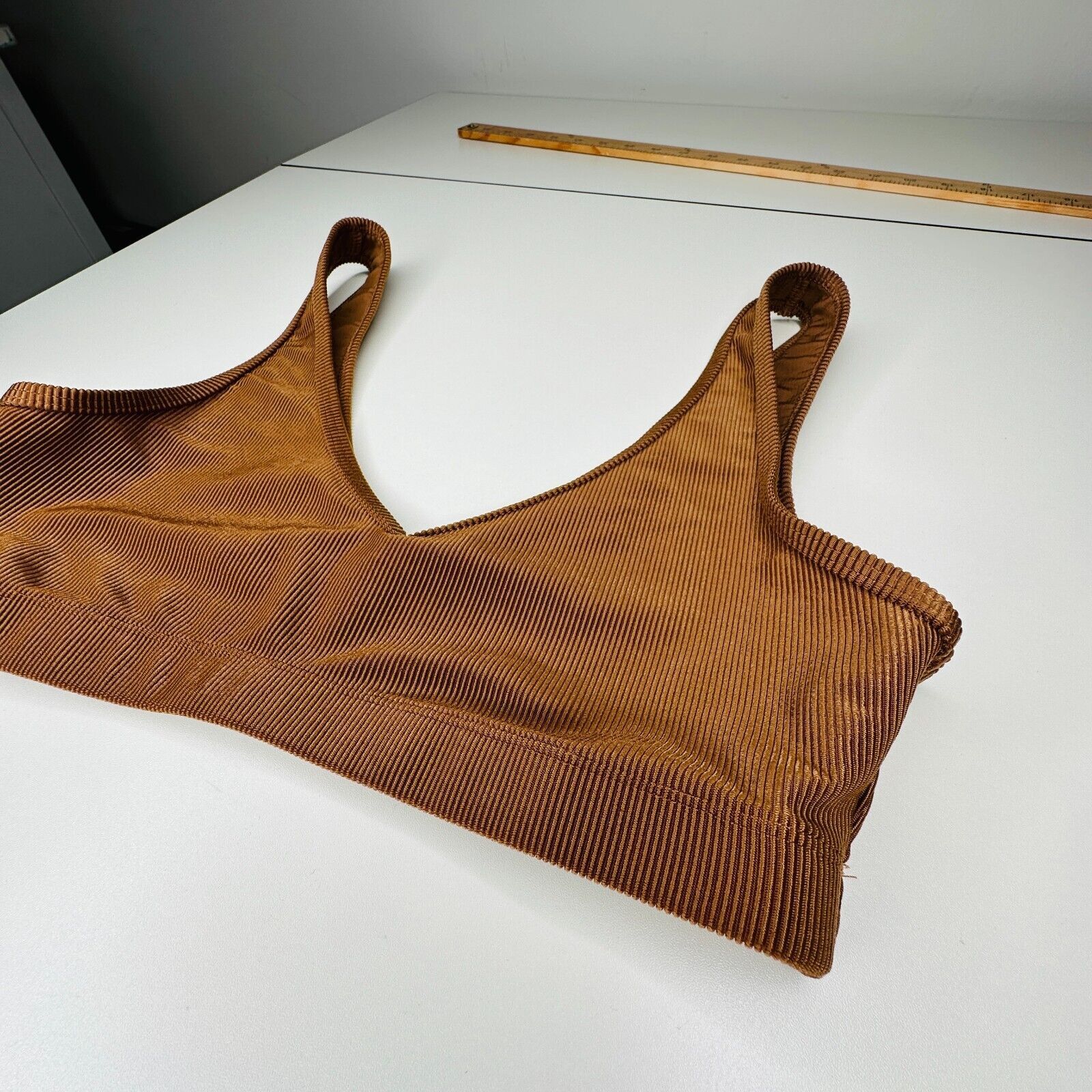 Other Weworewhat Brown V-Neck Stretch Pullover Sports Bra Medium Size M / US 6-8 / IT 42-44 - 4 Thumbnail