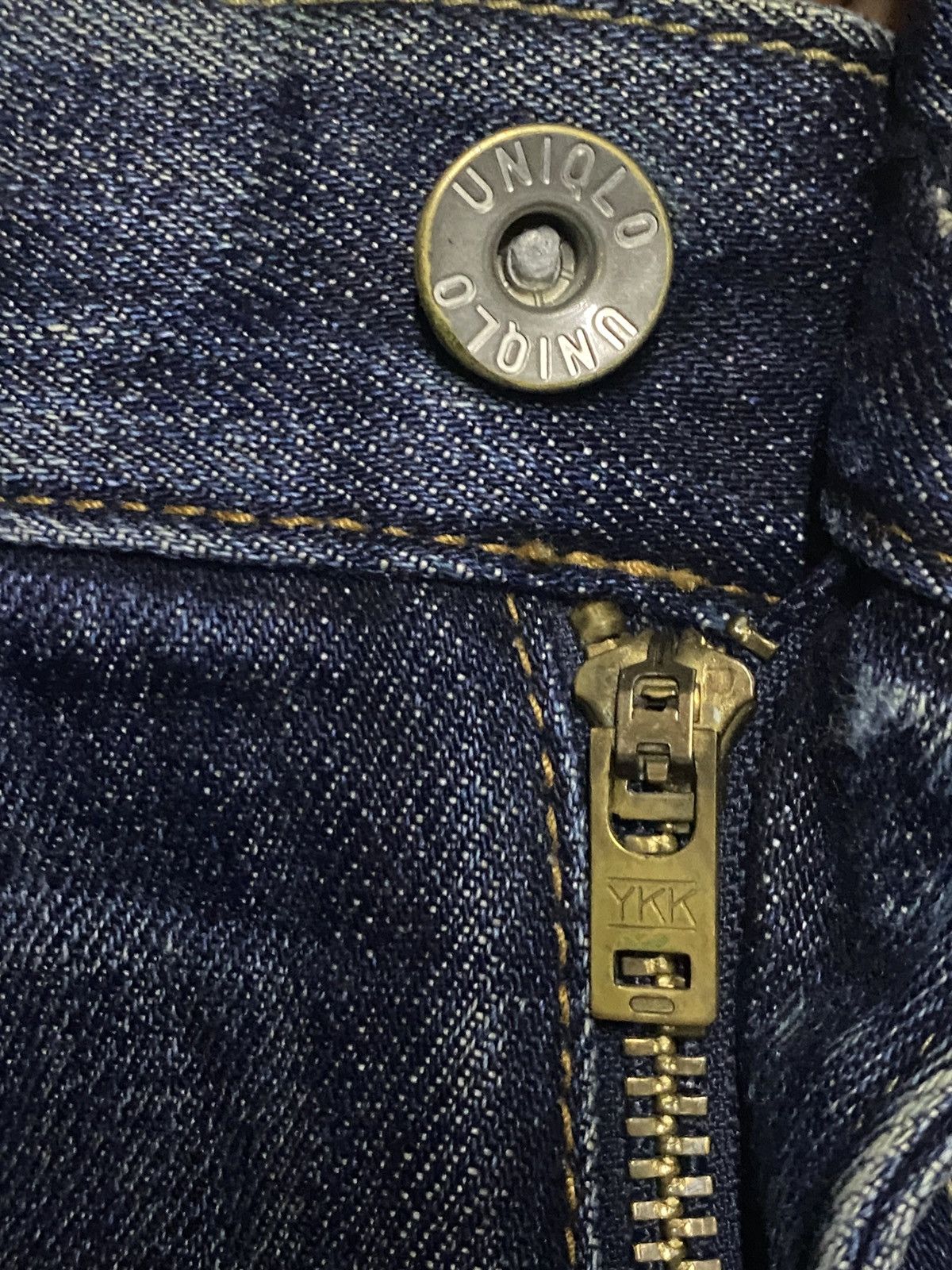 Uniqlo Vintage Japanese Uniqlo Blue wash Distressed Slim Fit Jeans Size US 32 / EU 48 - 10 Thumbnail
