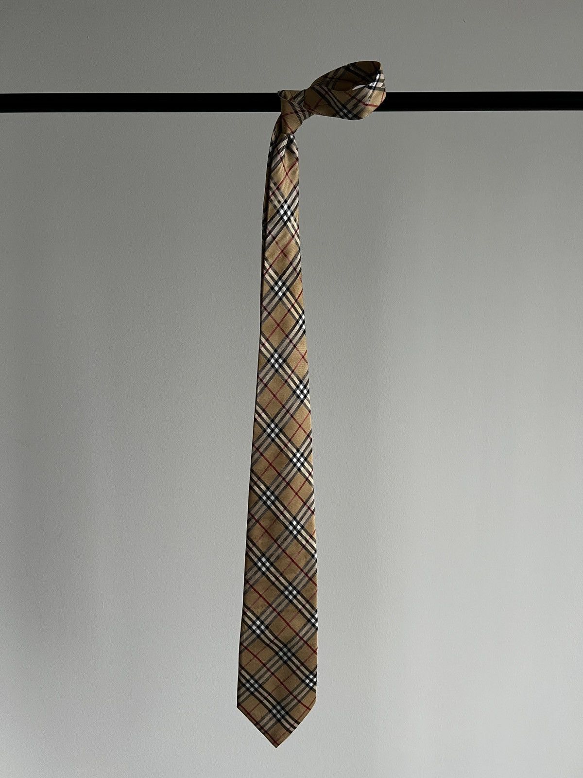 Burberry Vintage Burberry London Men Tie Silk Classic Beige Authentic Size ONE SIZE - 2 Thumbnail