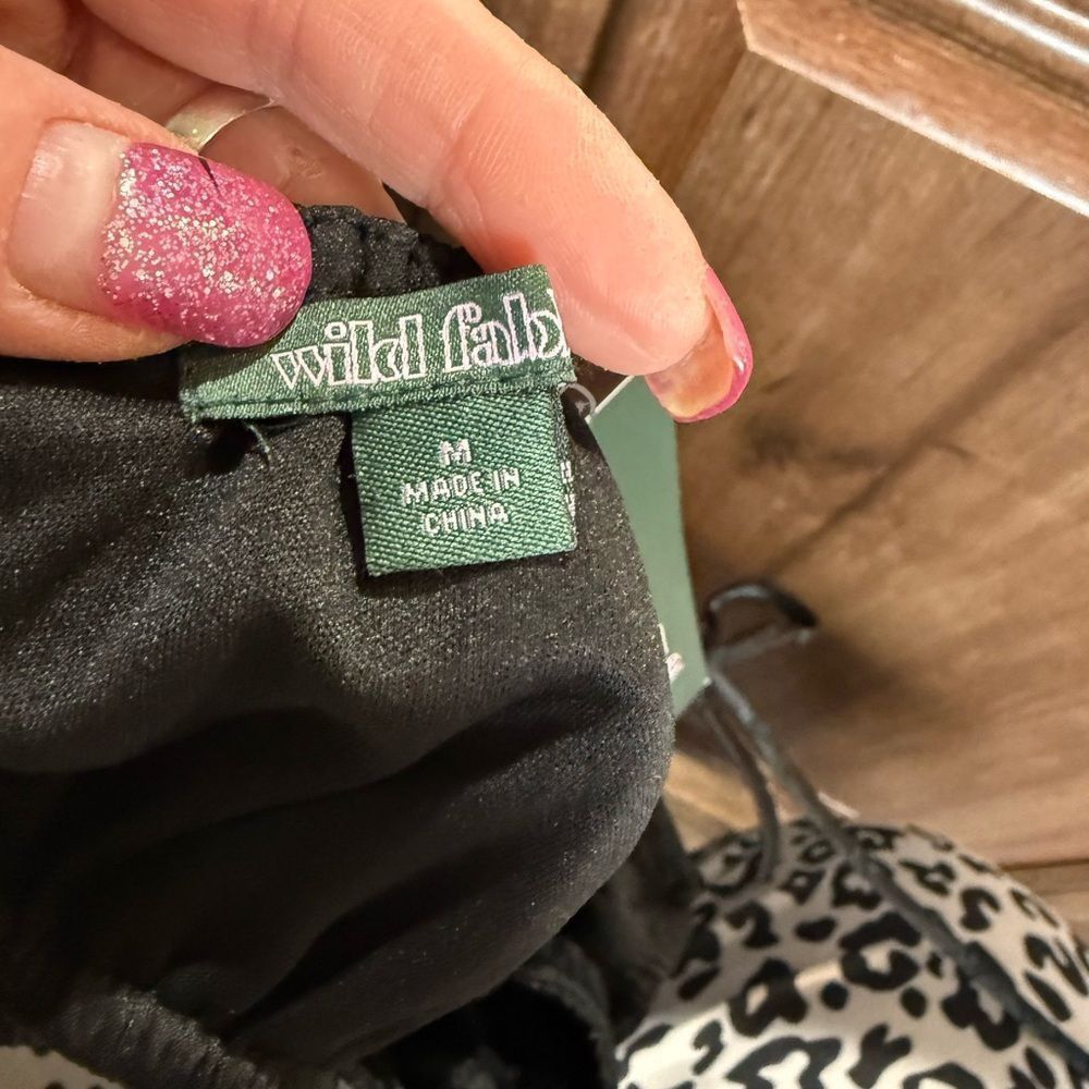 Other NWT wild fable satin crop top black Size M / US 6-8 / IT 42-44 - 3 Thumbnail