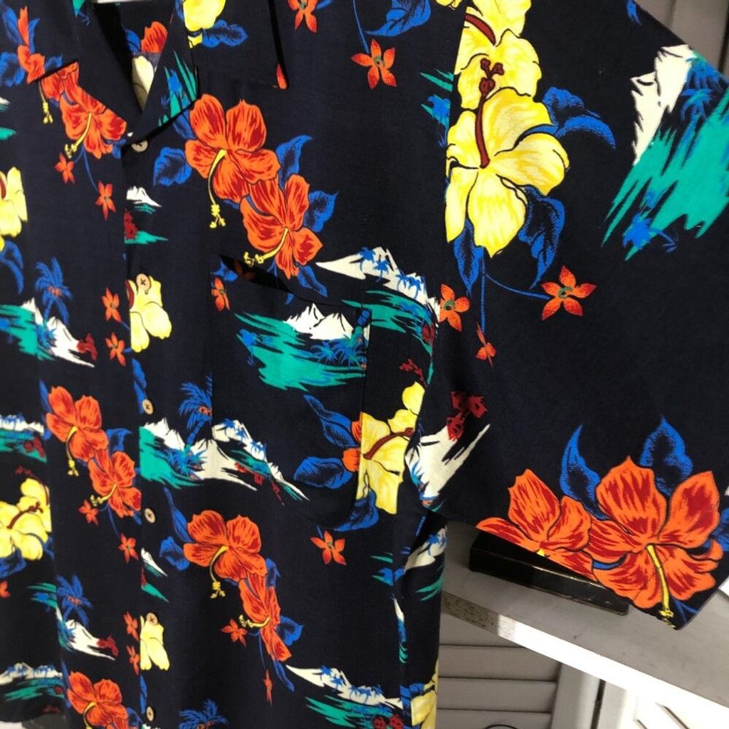 Cherokee Cherokee Wakiki vintage Hawaiian shirt tropical floral XL Size US XL / EU 56 / 4 - 7 Thumbnail