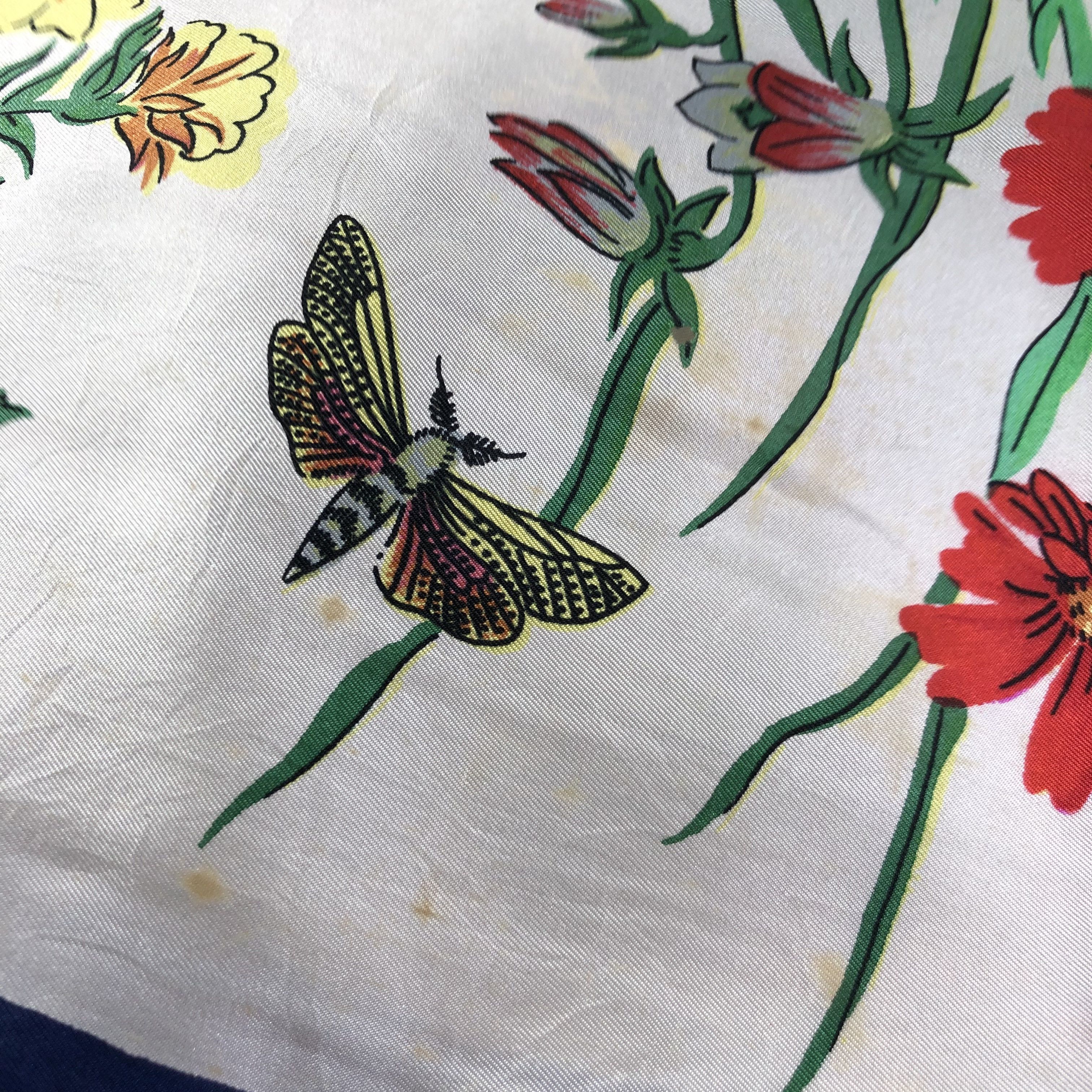 Japanese Brand Vintage Luxury Floral Hand Rolled Silk Scarf M715 Size ONE SIZE - 9 Thumbnail