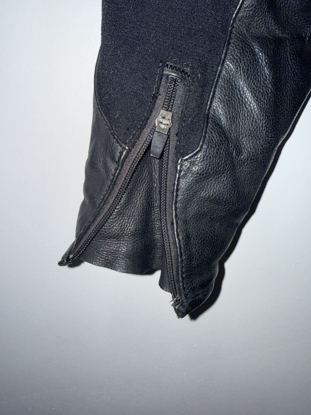 ICON Motorsports ICON Overlord Leather Moto Jacket Black M Techwear Size US M / EU 48-50 / 2 - 14 Thumbnail