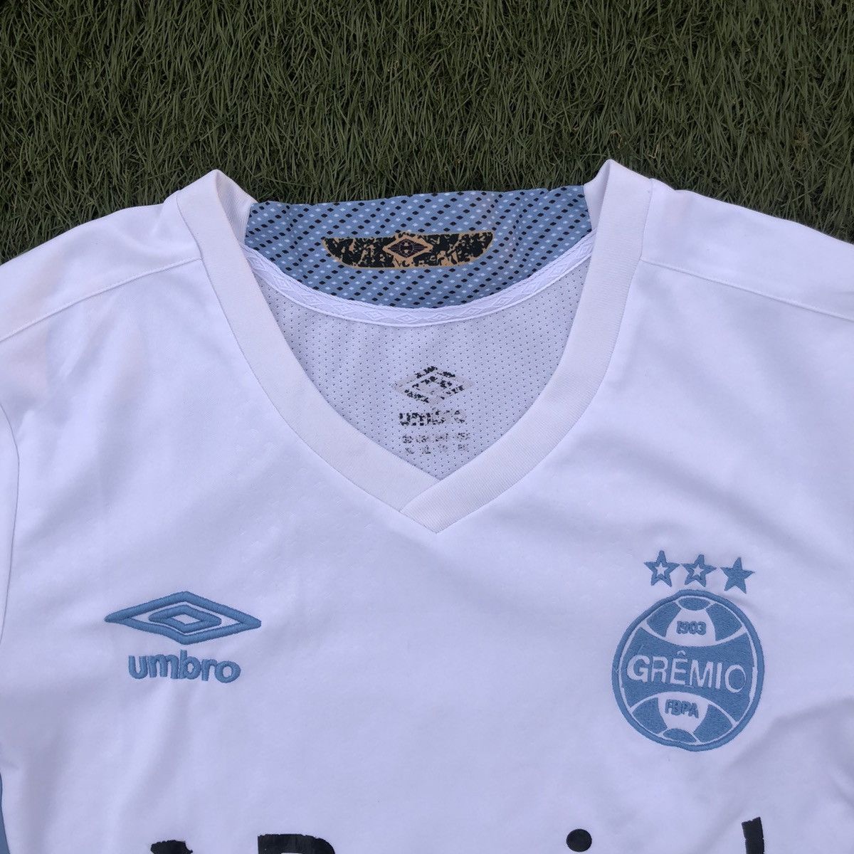 Umbro Grêmio 2019 Umbro women away jersey Size XL / US 12-14 / IT 48-50 - 6 Thumbnail