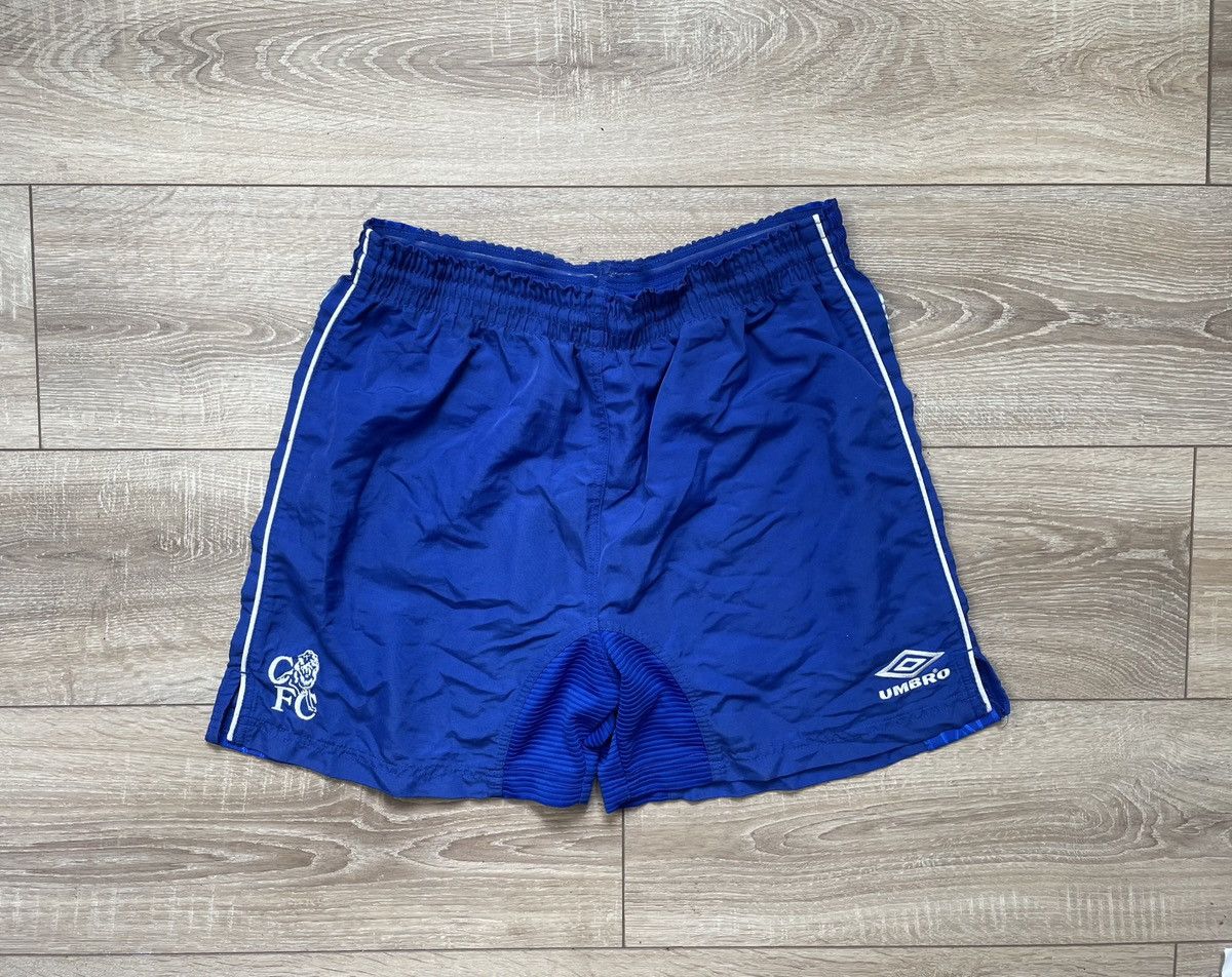 Umbro Chelsea umbro 1999 vintage shorts Size US 33 - 1 Thumbnail