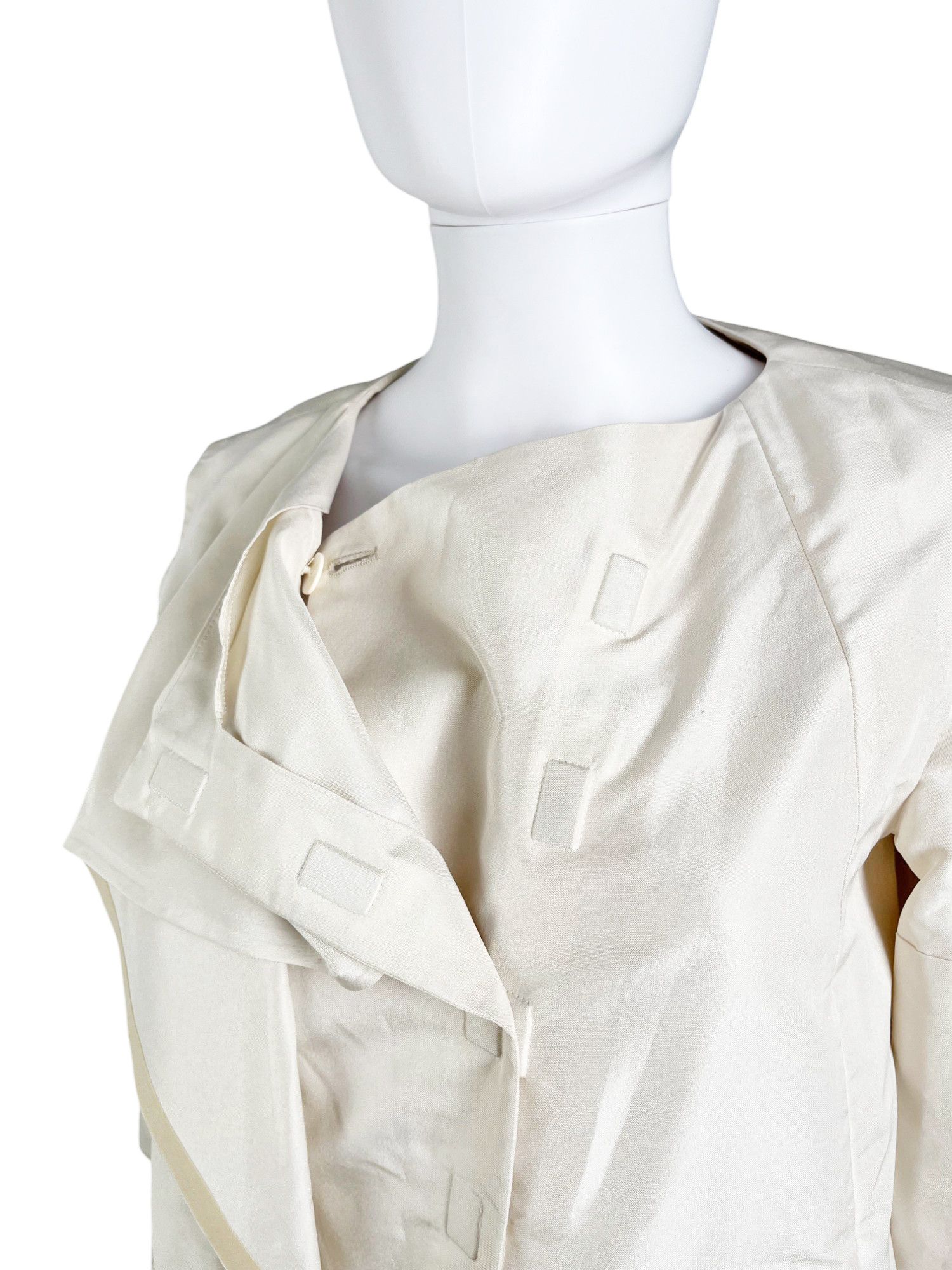 Balenciaga by Nicolas Ghesquière S/S 2009 Asymmetric White Kimono Size M / US 6-8 / IT 42-44 - 6 Thumbnail