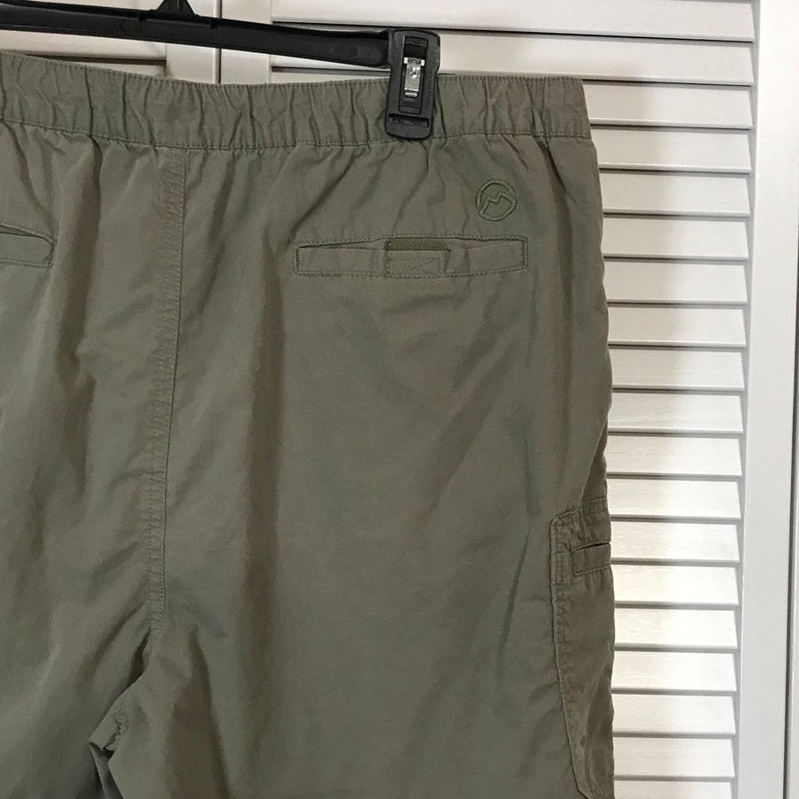Other Magellan Outdoors Olive Green Cargo Fishing Shorts Men XL Size US 36 / EU 52 - 4 Thumbnail