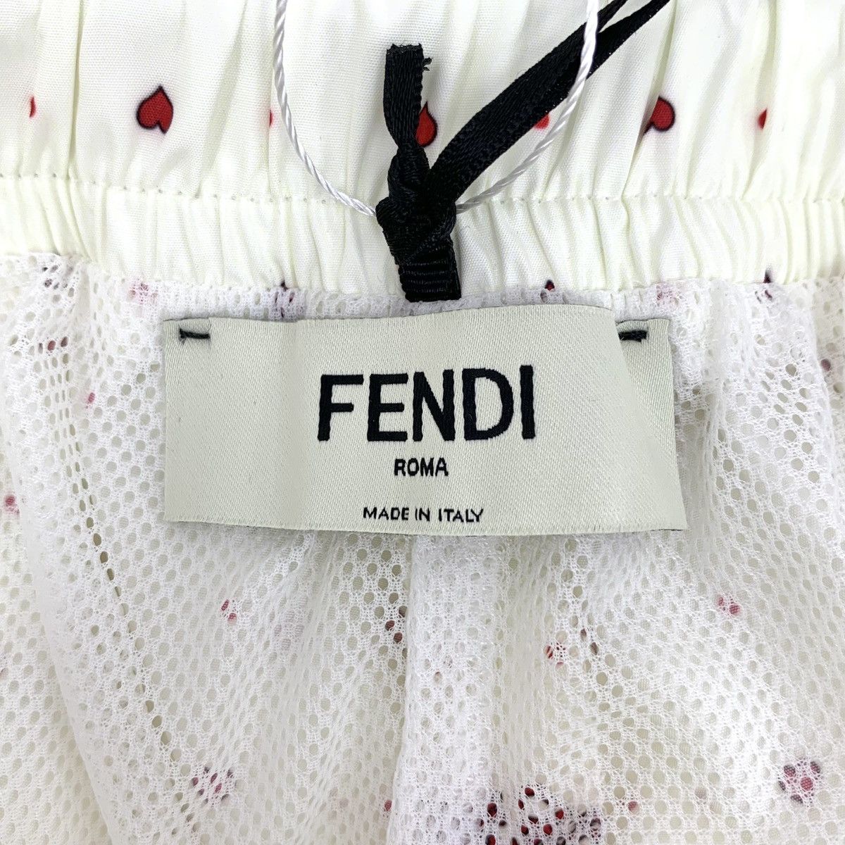 Fendi Fendi Beige All-over Heart Printed Casual Shorts K26WX Size 28" / US 6 / IT 42 - 5 Thumbnail