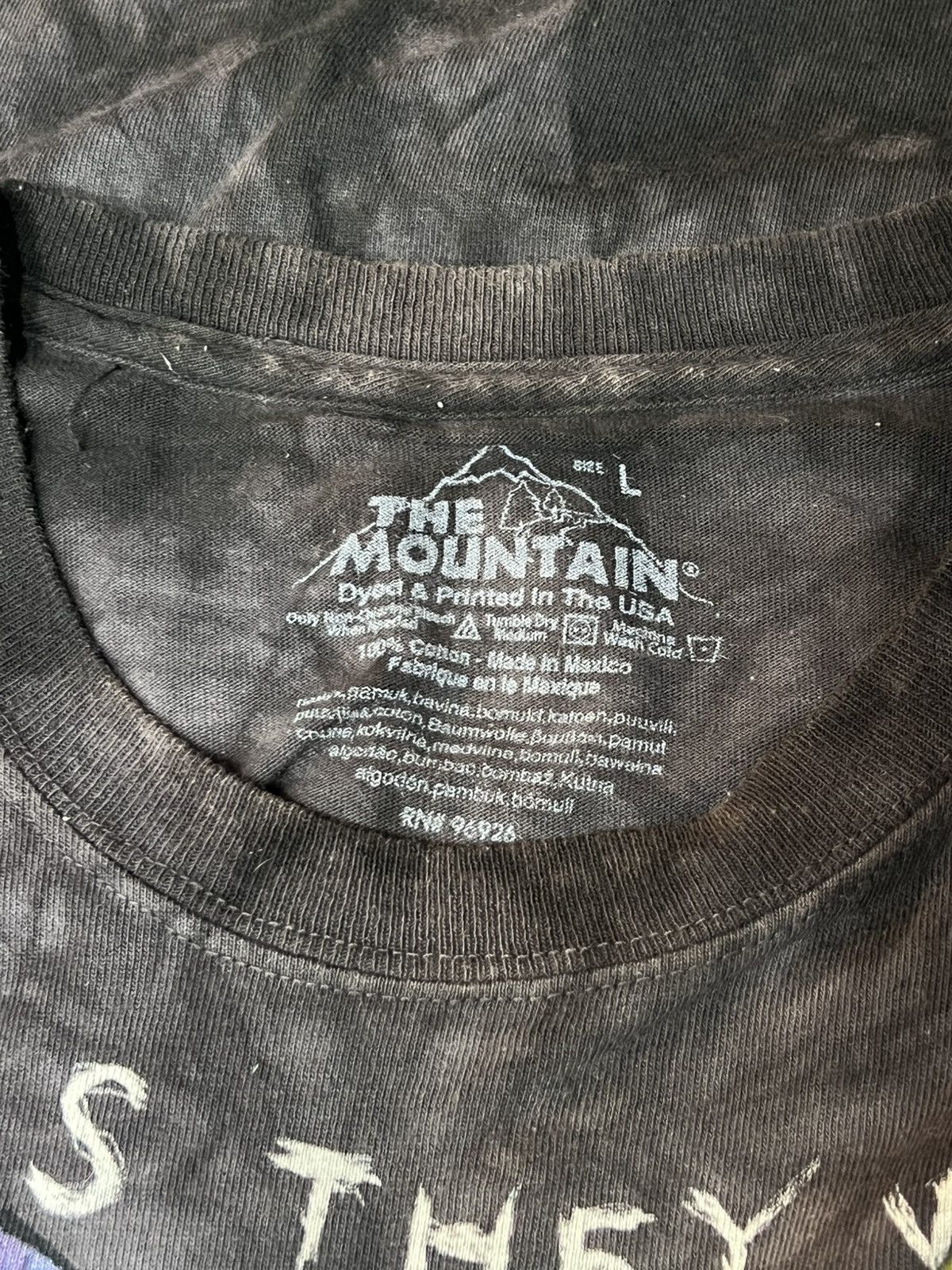 The Mountain × Vintage The mountain pit bulls they will steal Size US L / EU 52-54 / 3 - 6 Thumbnail
