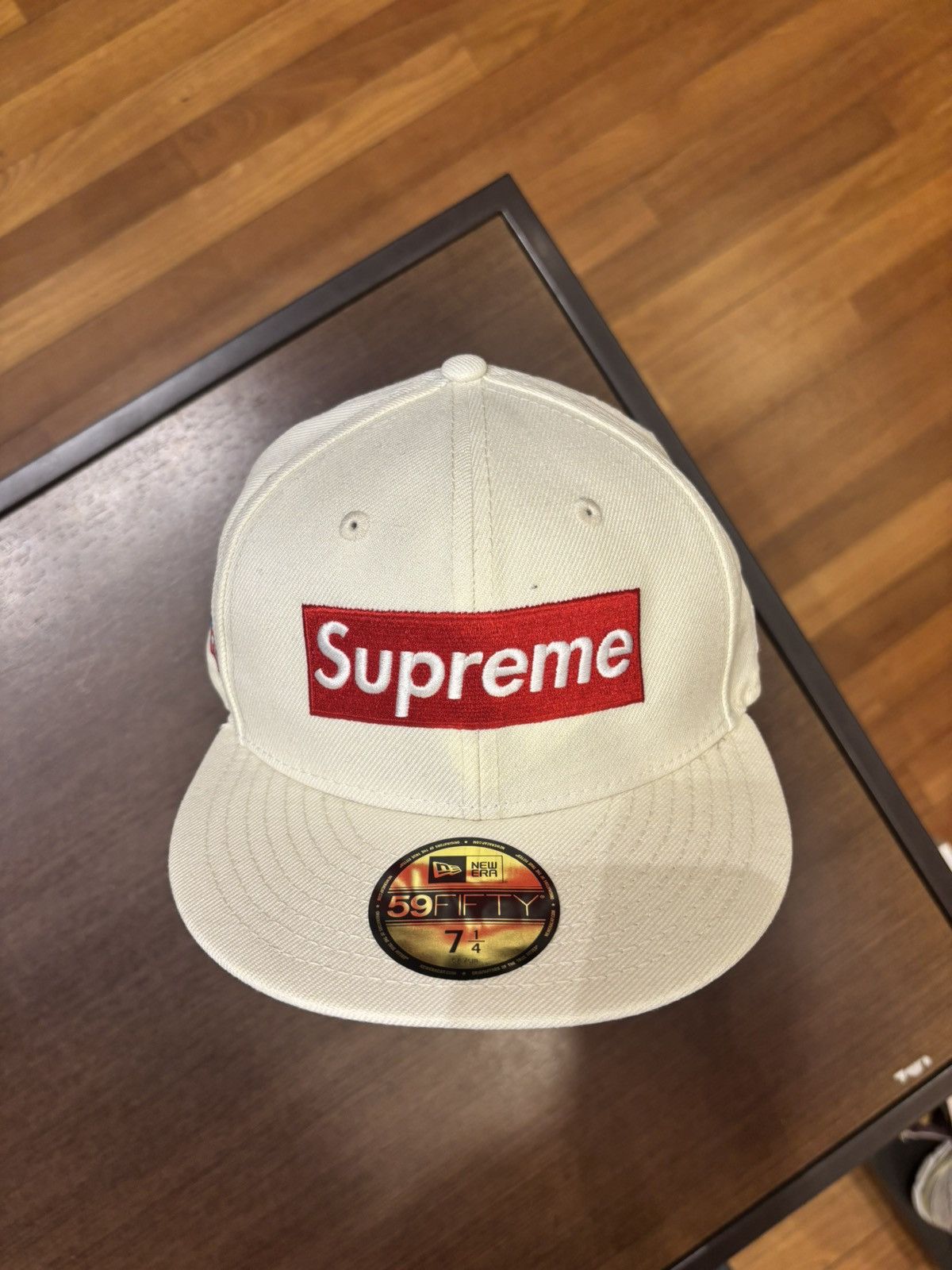 New Era × Supreme Supreme New Era World Famous Hat White Size ONE SIZE - 1 Thumbnail