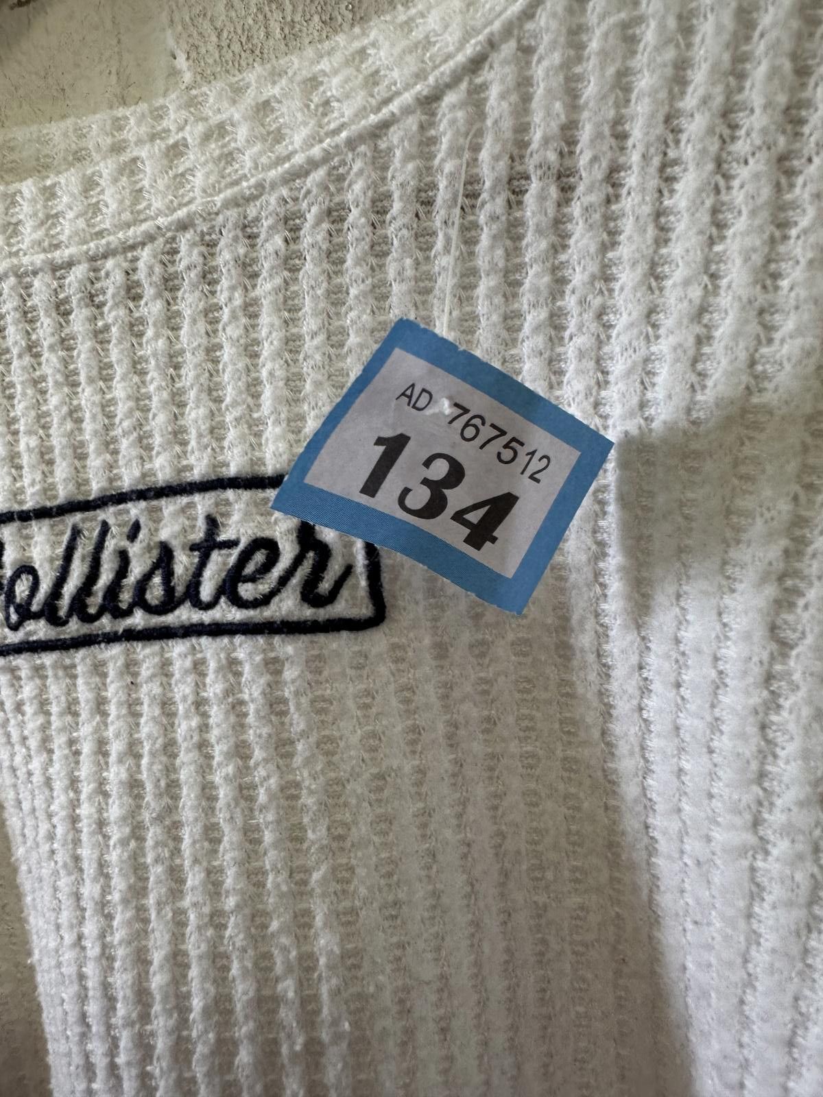 Hollister Hollister White Waffle Knit Short Sleeve T-Shirt, Size M Size M / US 6-8 / IT 42-44 - 4 Thumbnail