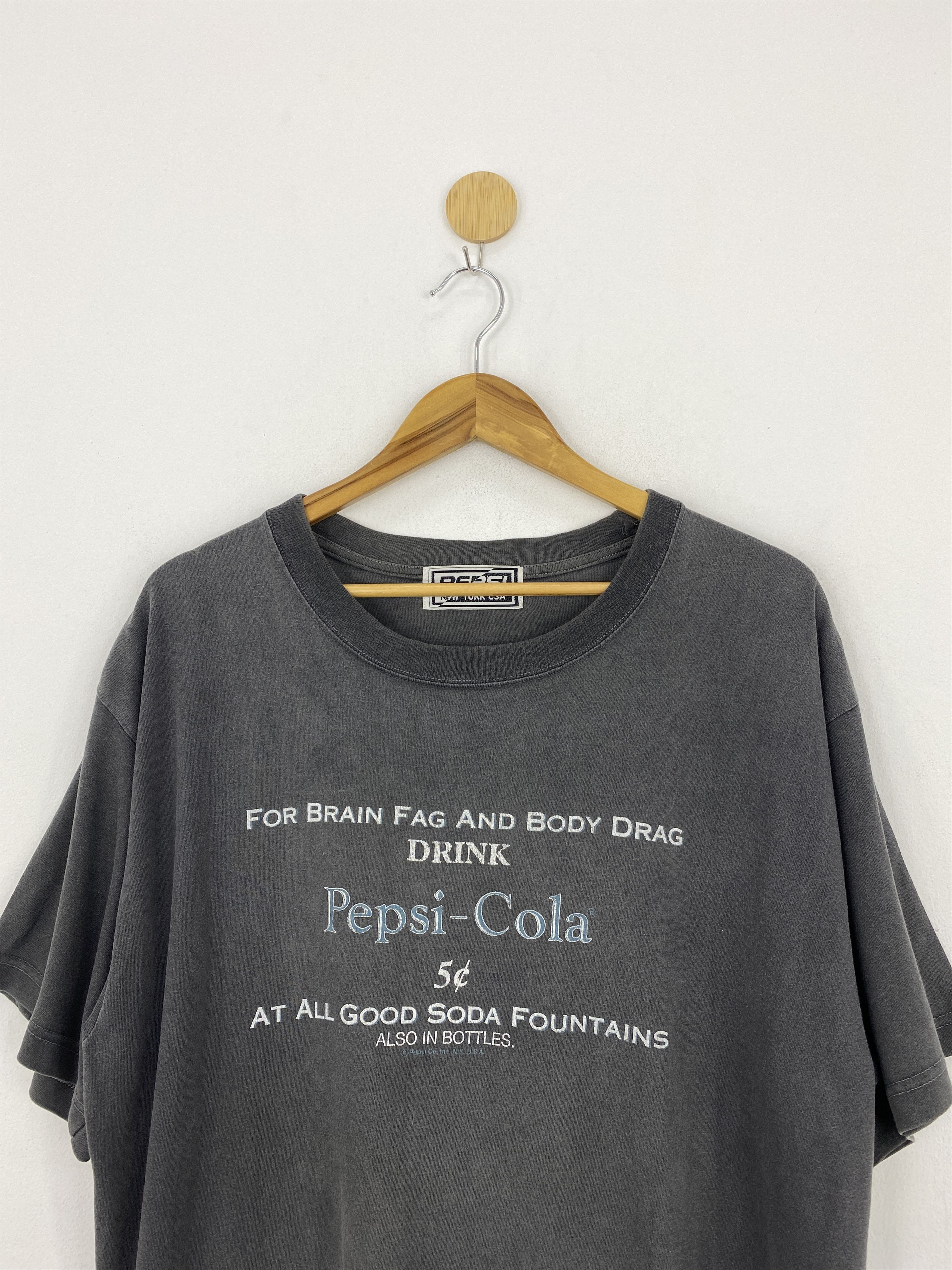 Vintage Vintage 90s Pepsi Sunfaded Short Sleeve Tshirt TA0526 Size US L / EU 52-54 / 3 - 4 Thumbnail