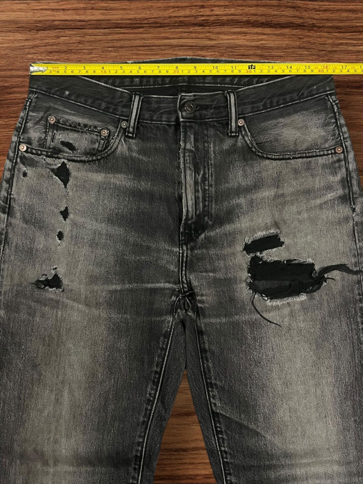 Japanese Brand × Jun Takahashi × Uniqlo Vintage Japanese Brand Uniqlo Distressed Loose Fit Jeans Size US 32 / EU 48 - 13 Thumbnail