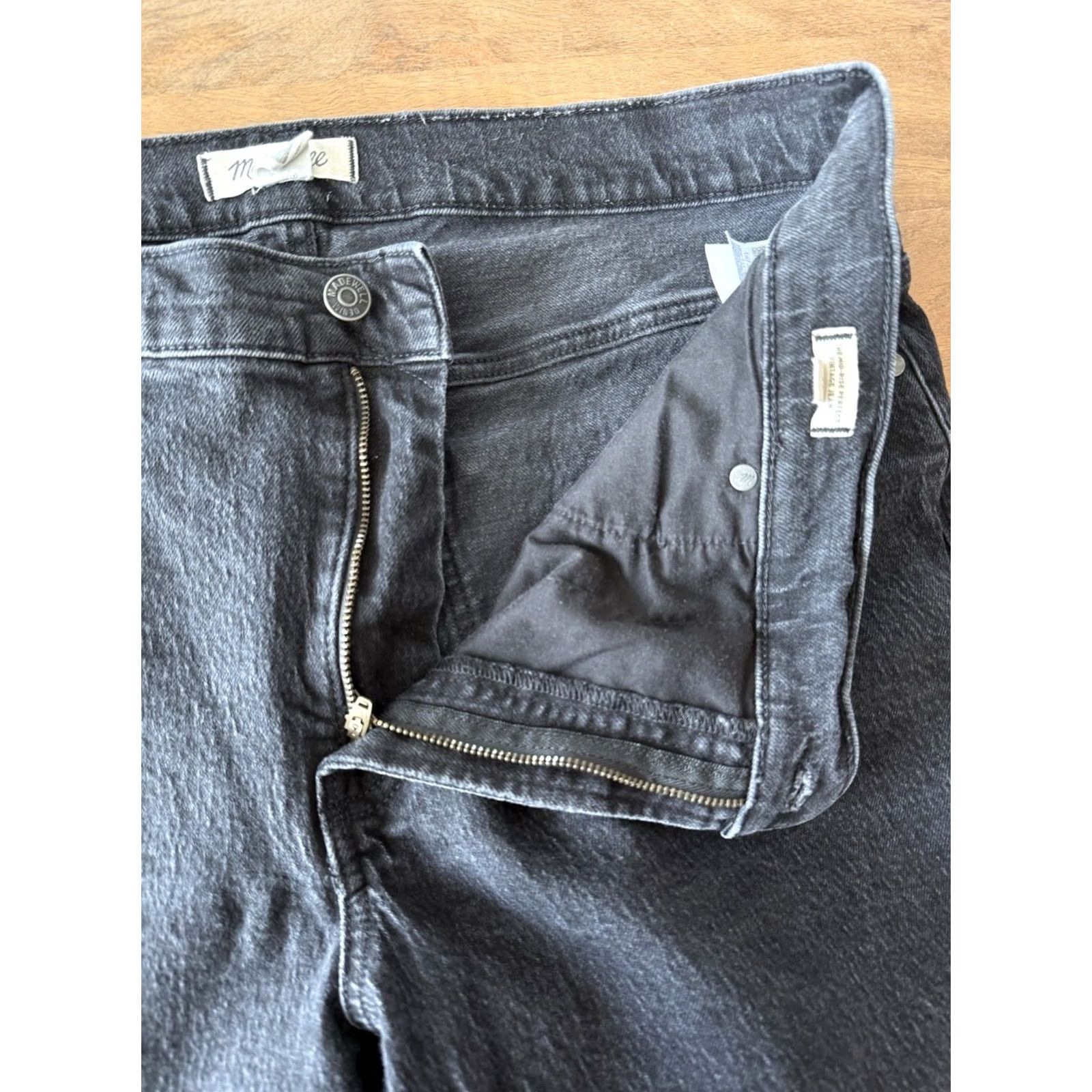 Madewell Madewell Jeans Women 33 Black Denim 5-Pocket Modern Tapered High Rise Vintage Style Shirt? Size 24" / US 00 / IT 34 - 5 Thumbnail