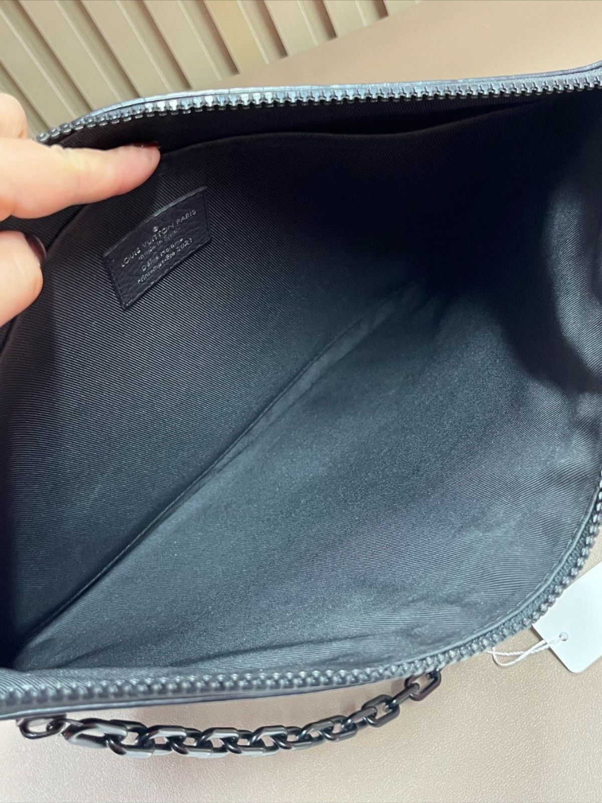 Louis Vuitton LOUIS VUITTON 'Zoom With Friends' A4 Pouch Bag Size ONE SIZE - 7 Thumbnail
