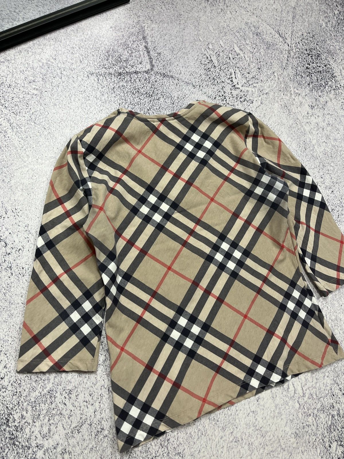 Burberry Burberry London Nova Check V Neck Long Sleeve Shirt Luxury Size XL / US 12-14 / IT 48-50 - 12 Thumbnail