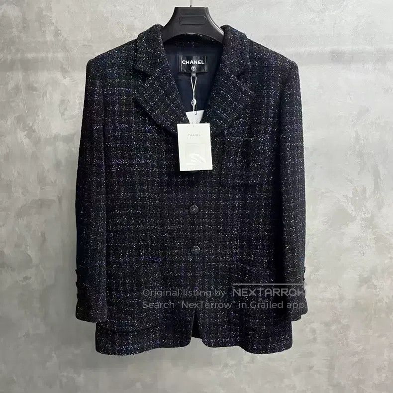 Chanel Chanel Black and blue tweed lapel button jacket Size M / US 6-8 / IT 42-44 - 1 Thumbnail