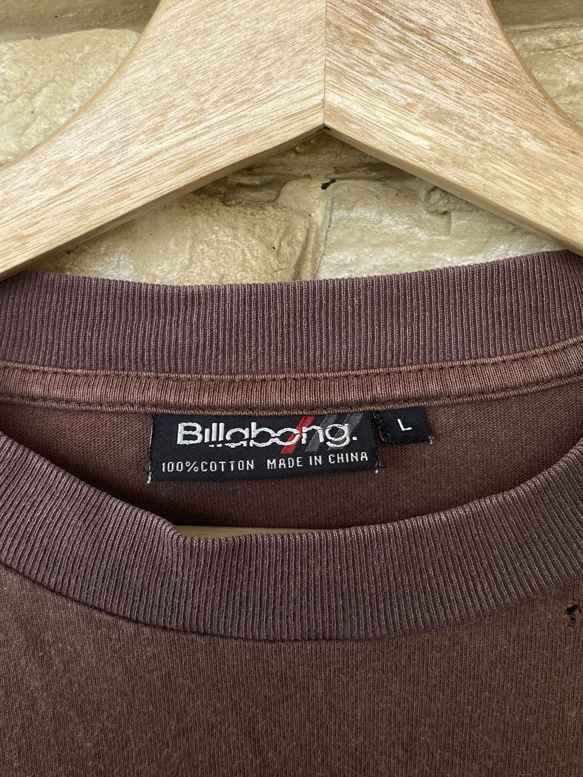 Billabong Vintage Distressed Y2K Billabong Tee Vtg Band Size US L / EU 52-54 / 3 - 7 Thumbnail