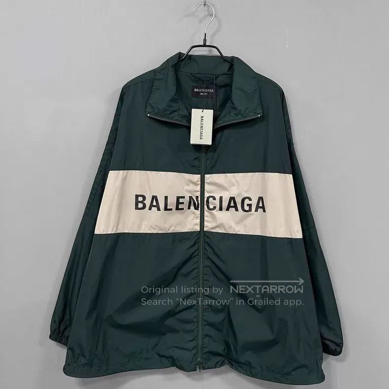 Balenciaga Balenciaga Moss Green Colorblocked Letter Logo Outdoor Jac Size US S / EU 44-46 / 1 - 1 Thumbnail