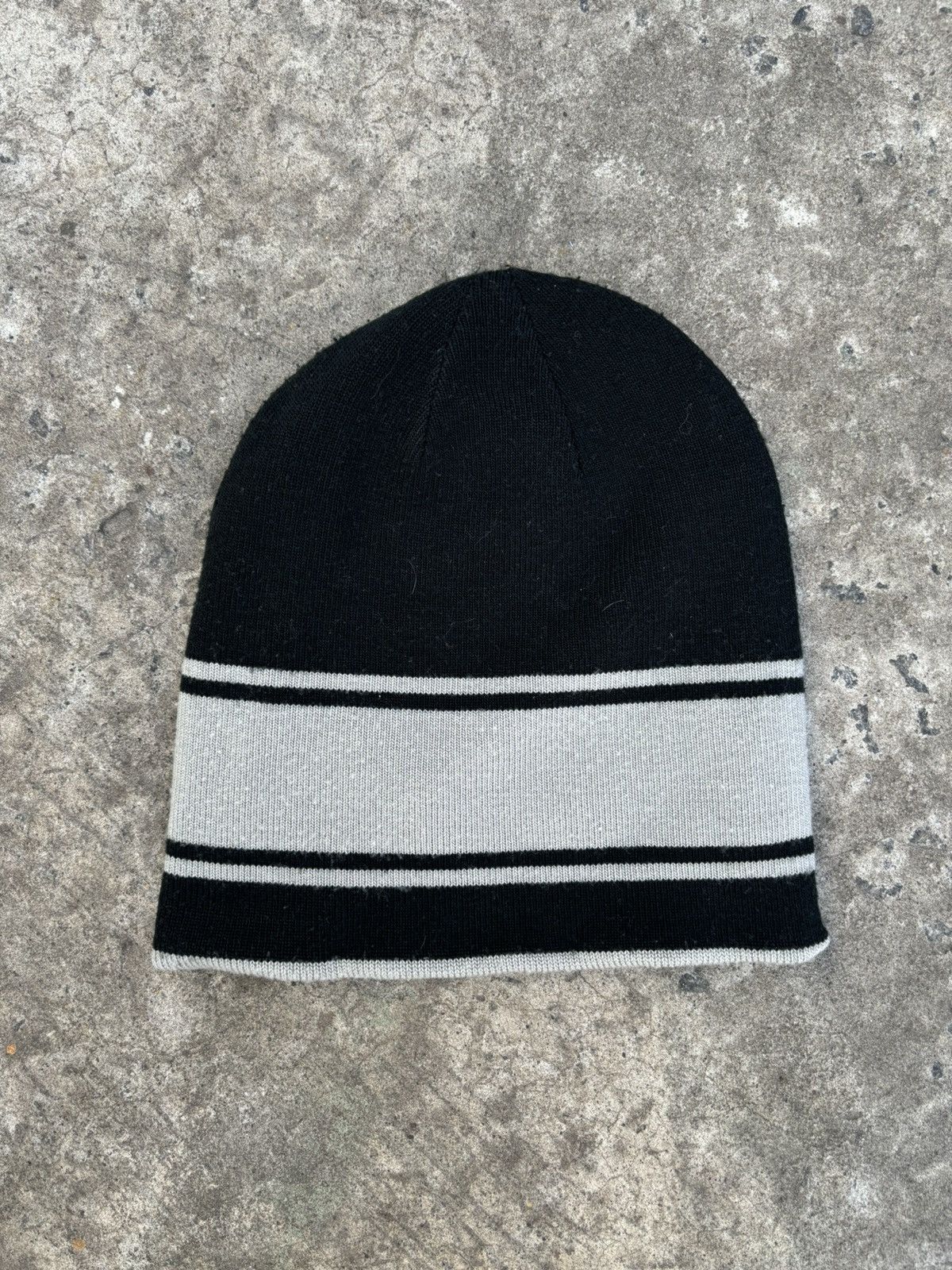 Burton Burton Reversible Logo Beanie Hat Size ONE SIZE - 2 Thumbnail