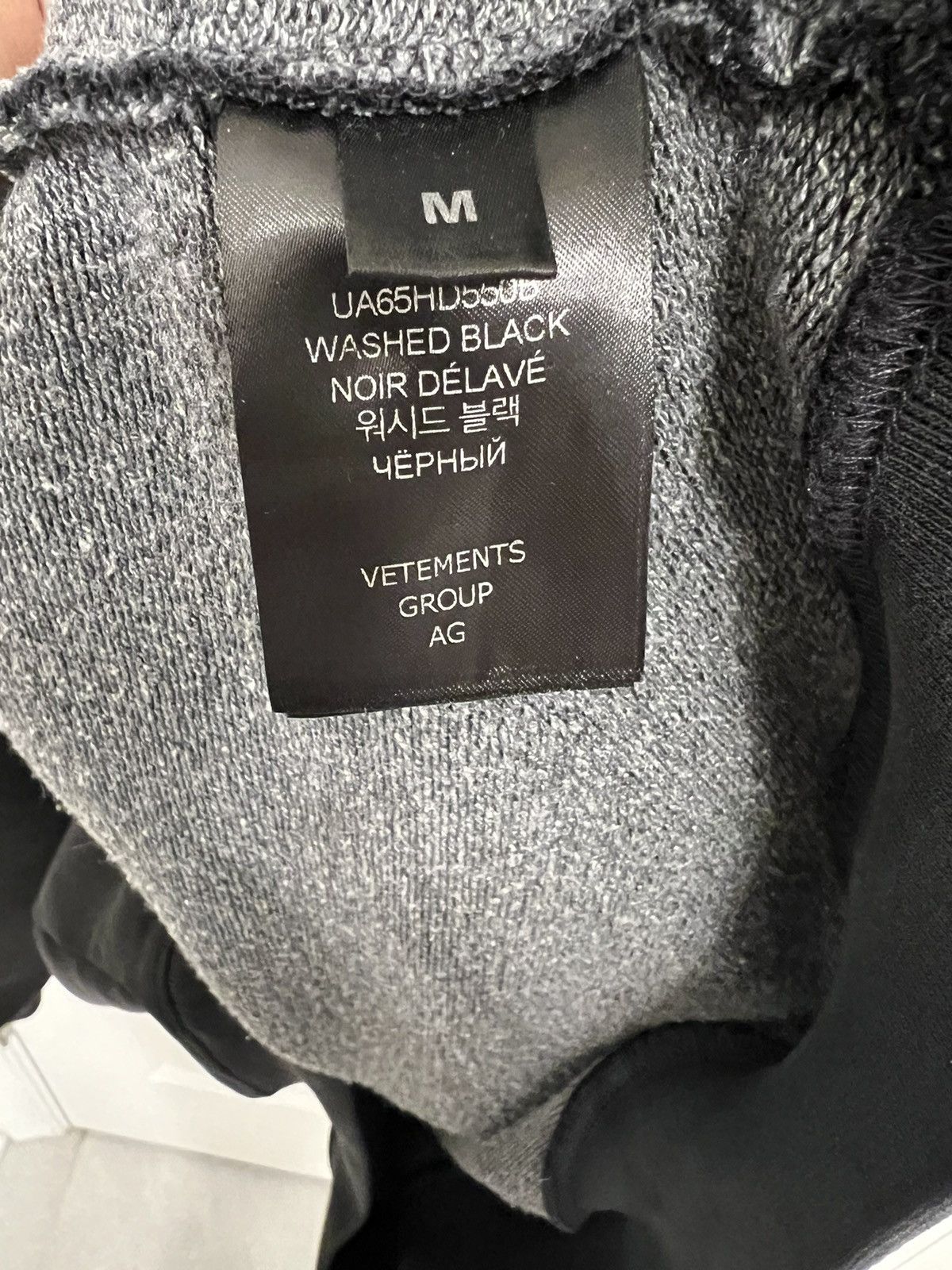 Vetements Vetements Paris XXXL Hoodie Size US M / EU 48-50 / 2 - 4 Thumbnail