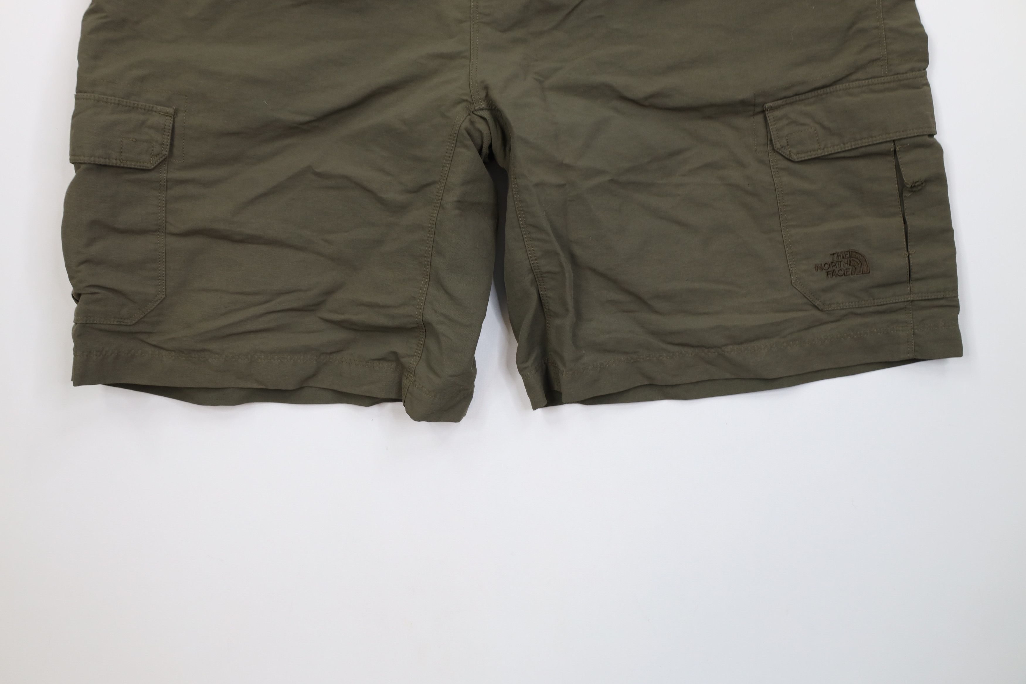 The North Face Vintage Y2K The North Face Trekking Cargo Shorts Green Size US 36 / EU 52 - 4 Thumbnail