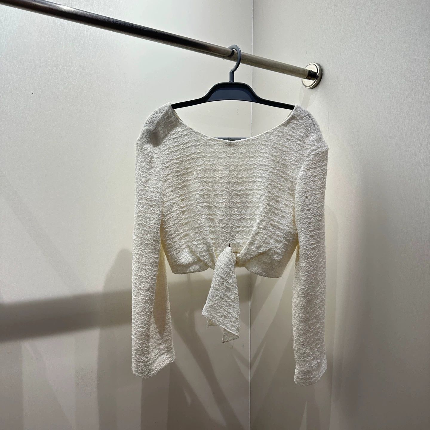 Chanel Chanel woven-strap logo-button short jacket 38 Size S / US 4 / IT 40 - 2 Thumbnail