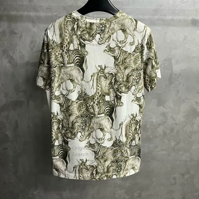 Louis Vuitton Louis Vuitton Classic Animal Print Crew Neck Short Sleeve Size US M / EU 48-50 / 2 - 6 Thumbnail