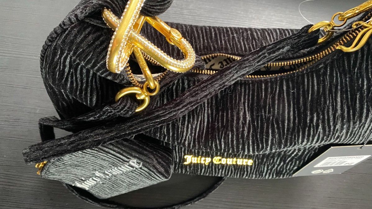 Juicy Couture Juicy Couture Blossom C. Velvet Hobe RRP$230 Size ONE SIZE - 8 Thumbnail