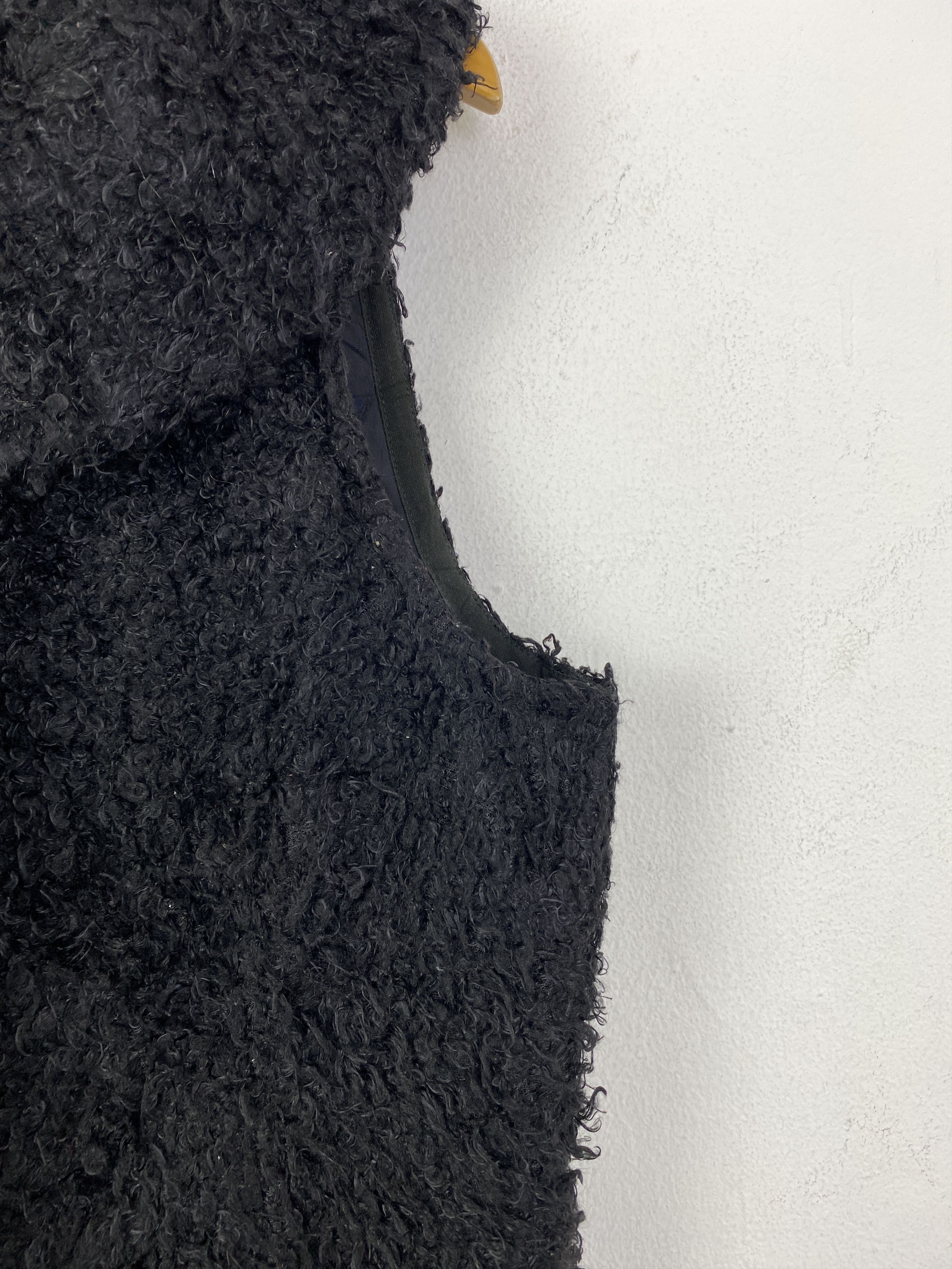 Hiroko Koshino Homme Vintage Hiroko Bis Curl Faux Fur Vest JA0244 Size US S / EU 44-46 / 1 - 10 Thumbnail