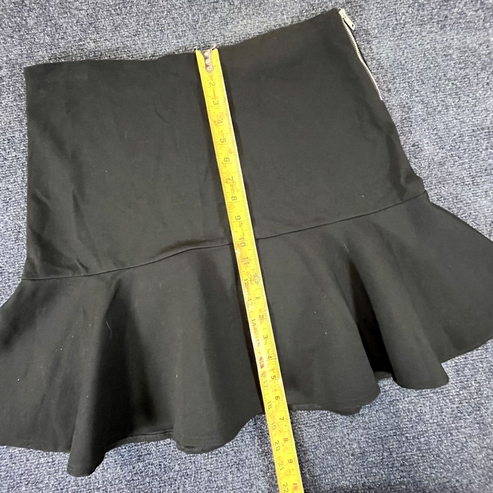 Ralph Lauren Ralph Lauren Skirt Womens Large Black Flounce Hem Pull On Stretch Zipper Short Knit Unlined Office Evening Casual Size 36" / US 14 / IT 50 - 3 Thumbnail